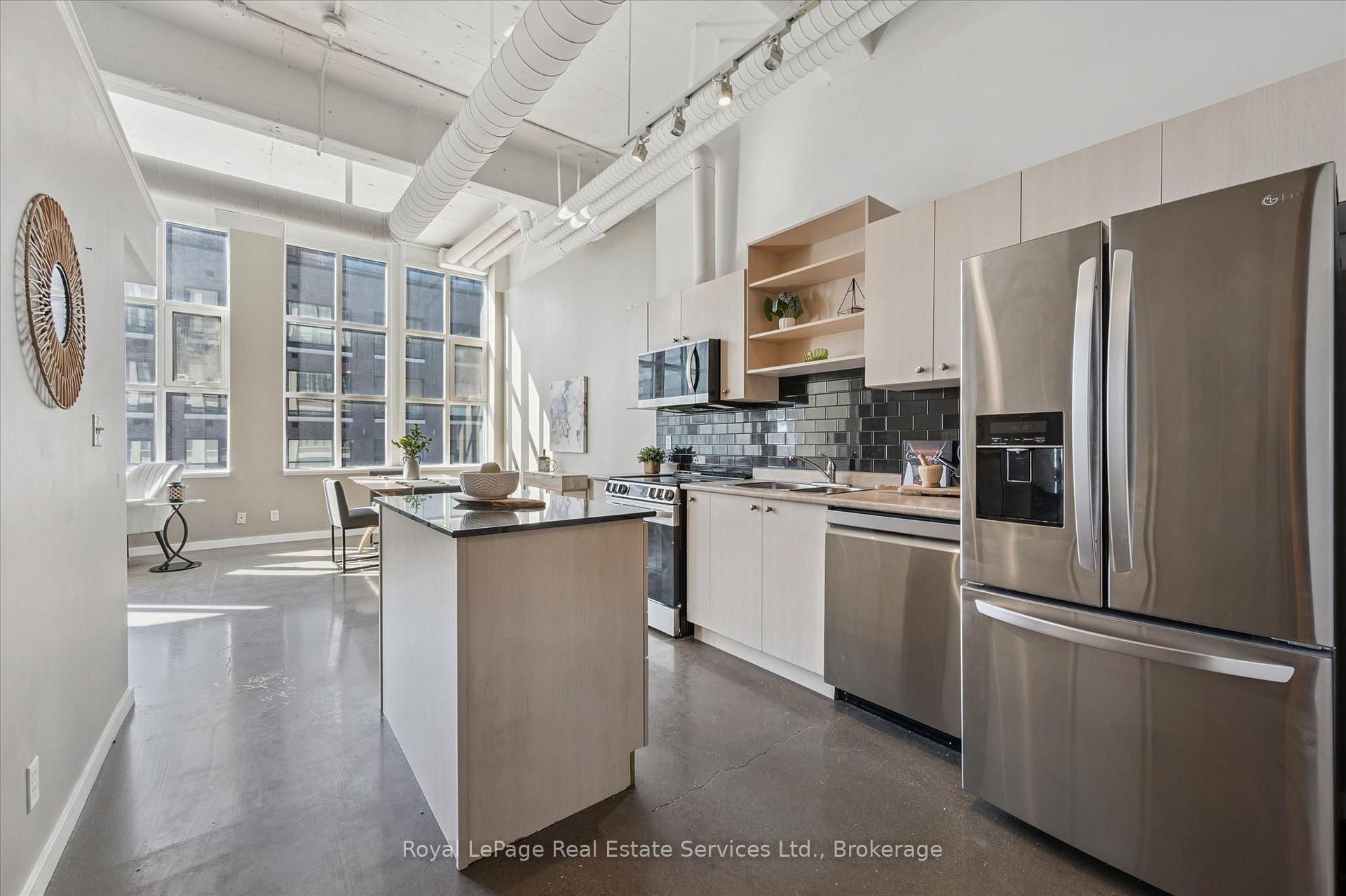 Photo 4 of Unit 308, 410 King Street W, Kitchener, City Commercial Core — HOMEH
