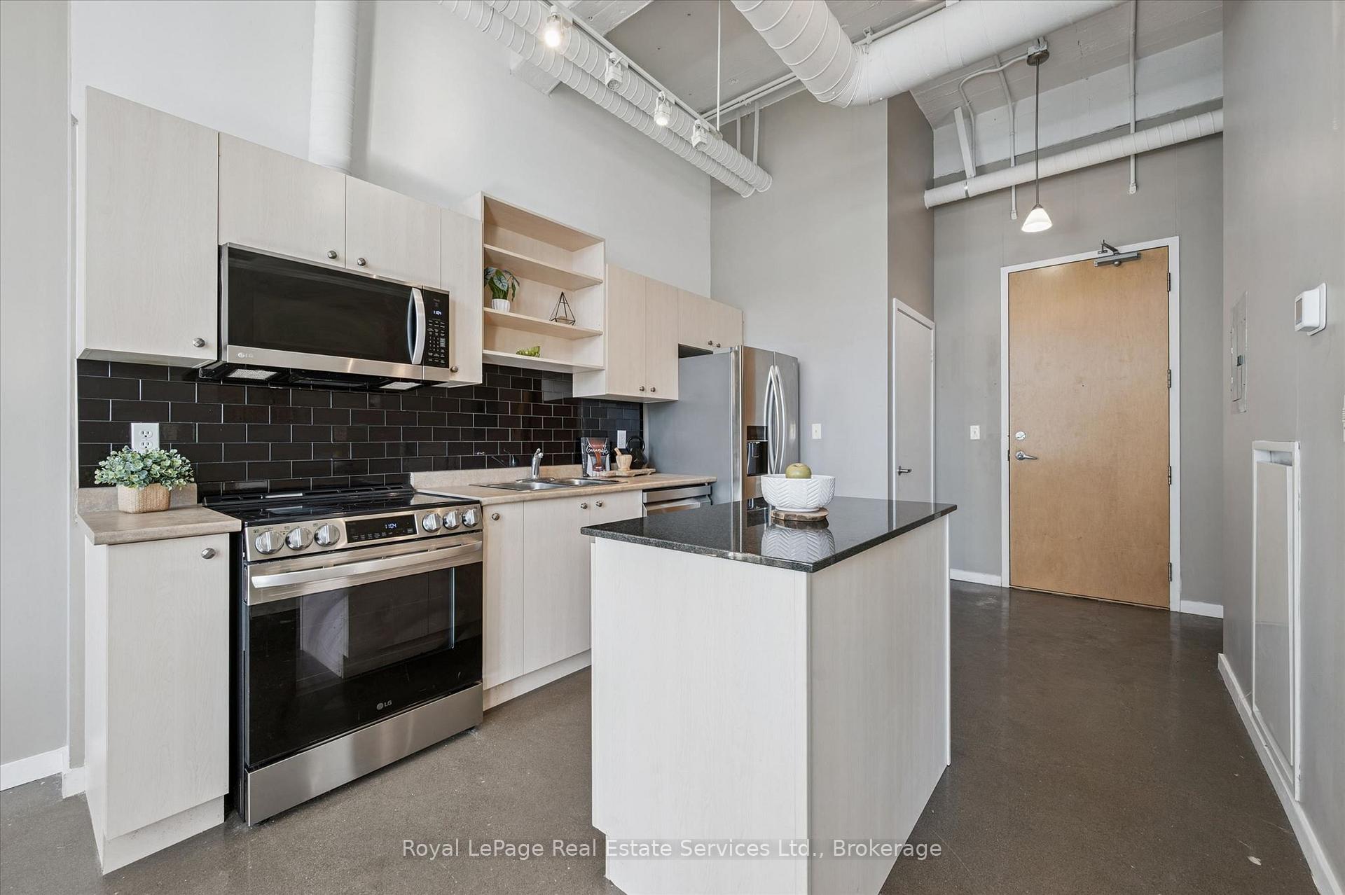 Photo 5 of Unit 308, 410 King Street W, Kitchener, City Commercial Core — HOMEH