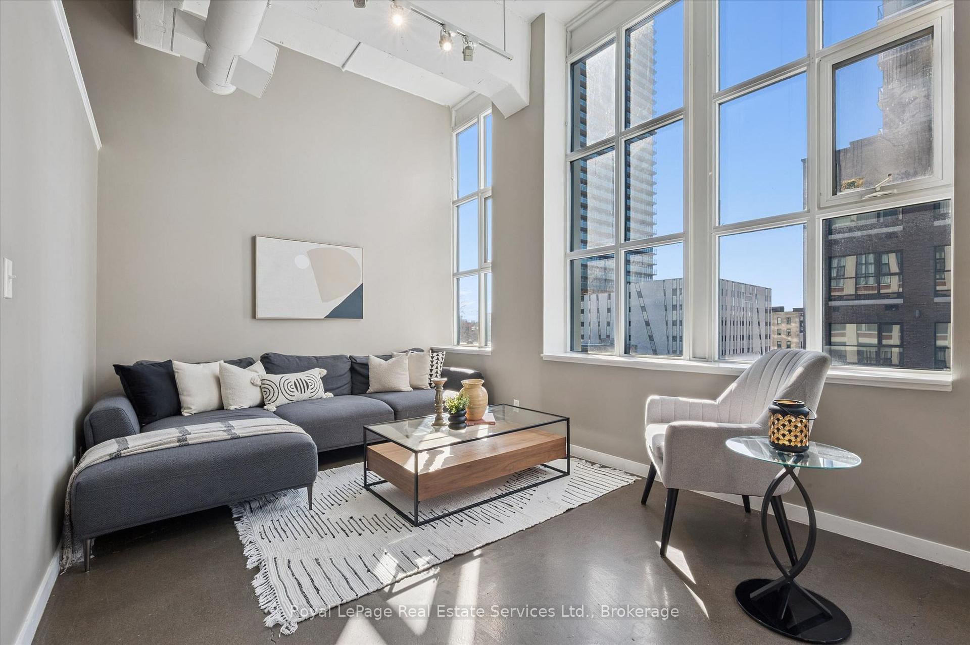 Photo 11 of Unit 308, 410 King Street W, Kitchener, City Commercial Core — HOMEH