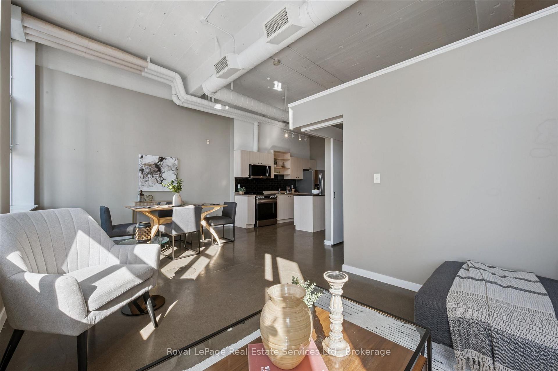 Photo 13 of Unit 308, 410 King Street W, Kitchener, City Commercial Core — HOMEH