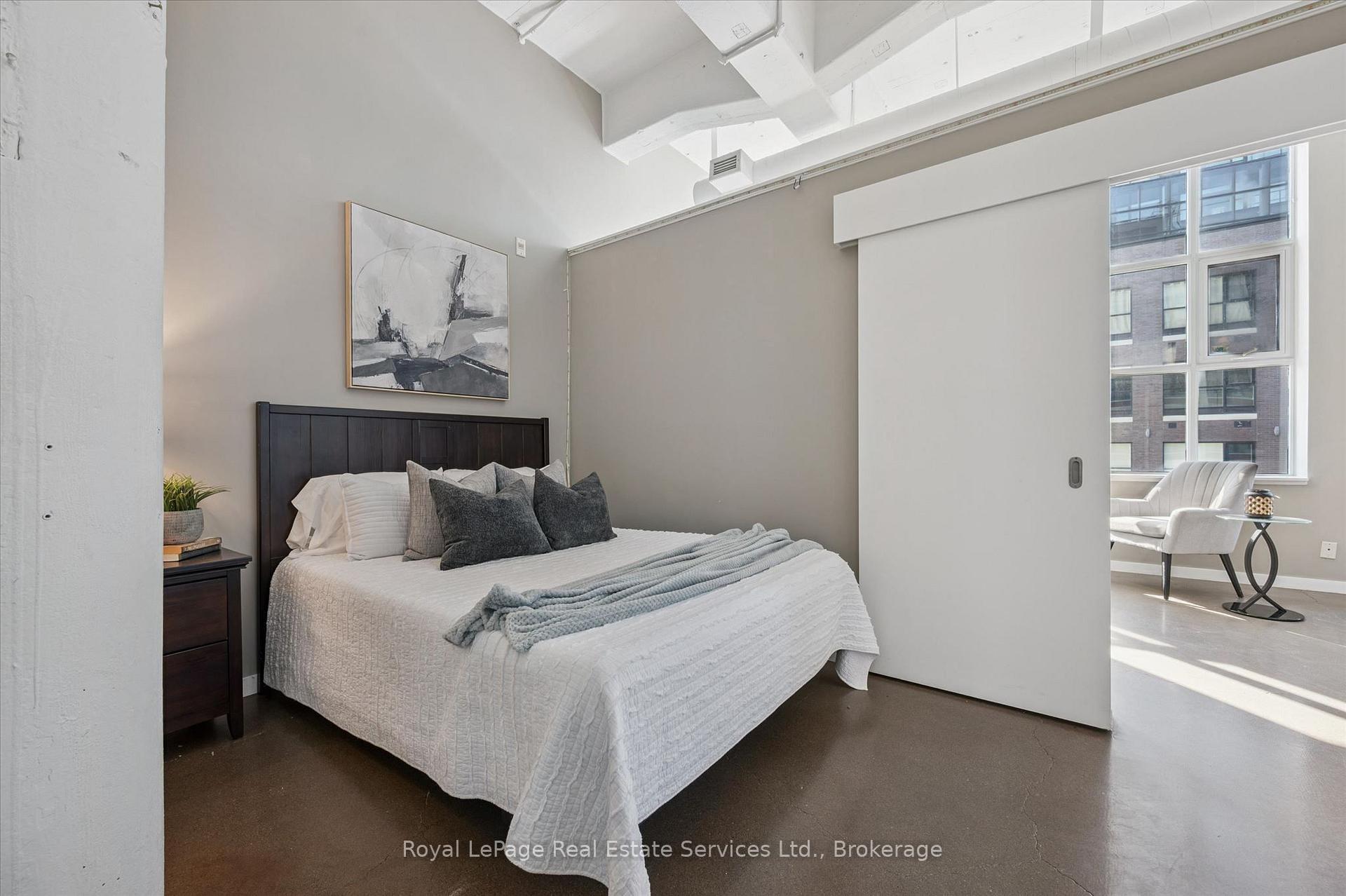 Photo 15 of Unit 308, 410 King Street W, Kitchener, City Commercial Core — HOMEH