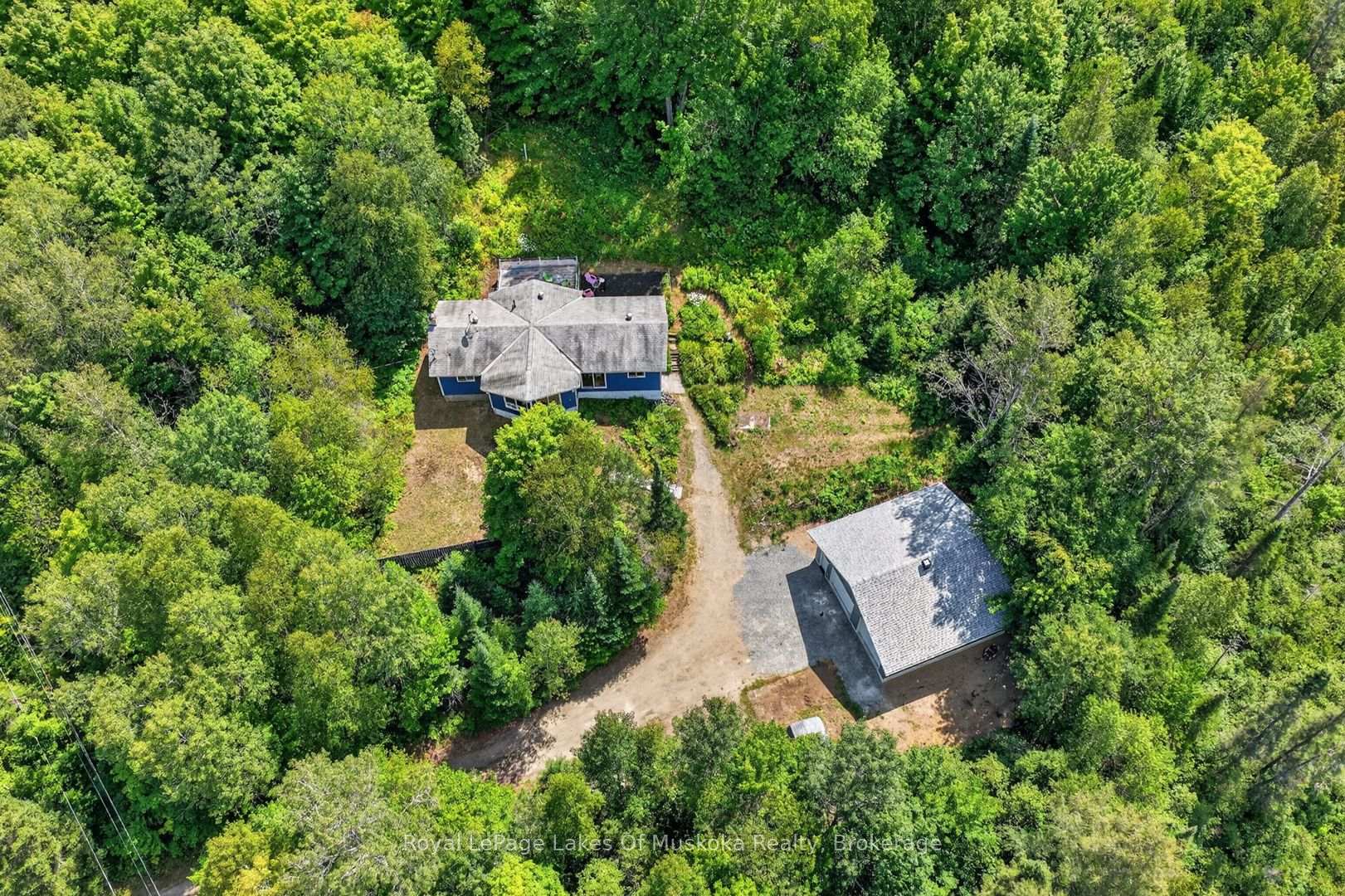 Photo of 695 Bay Lake Road