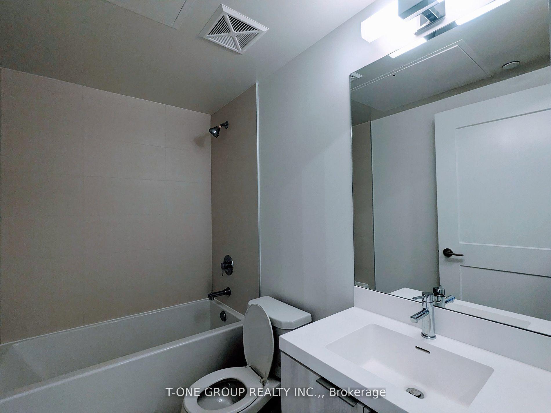 Photo 10 of Unit 3722, 28 Widmer Street, Toronto, Waterfront Communities — HOMEH