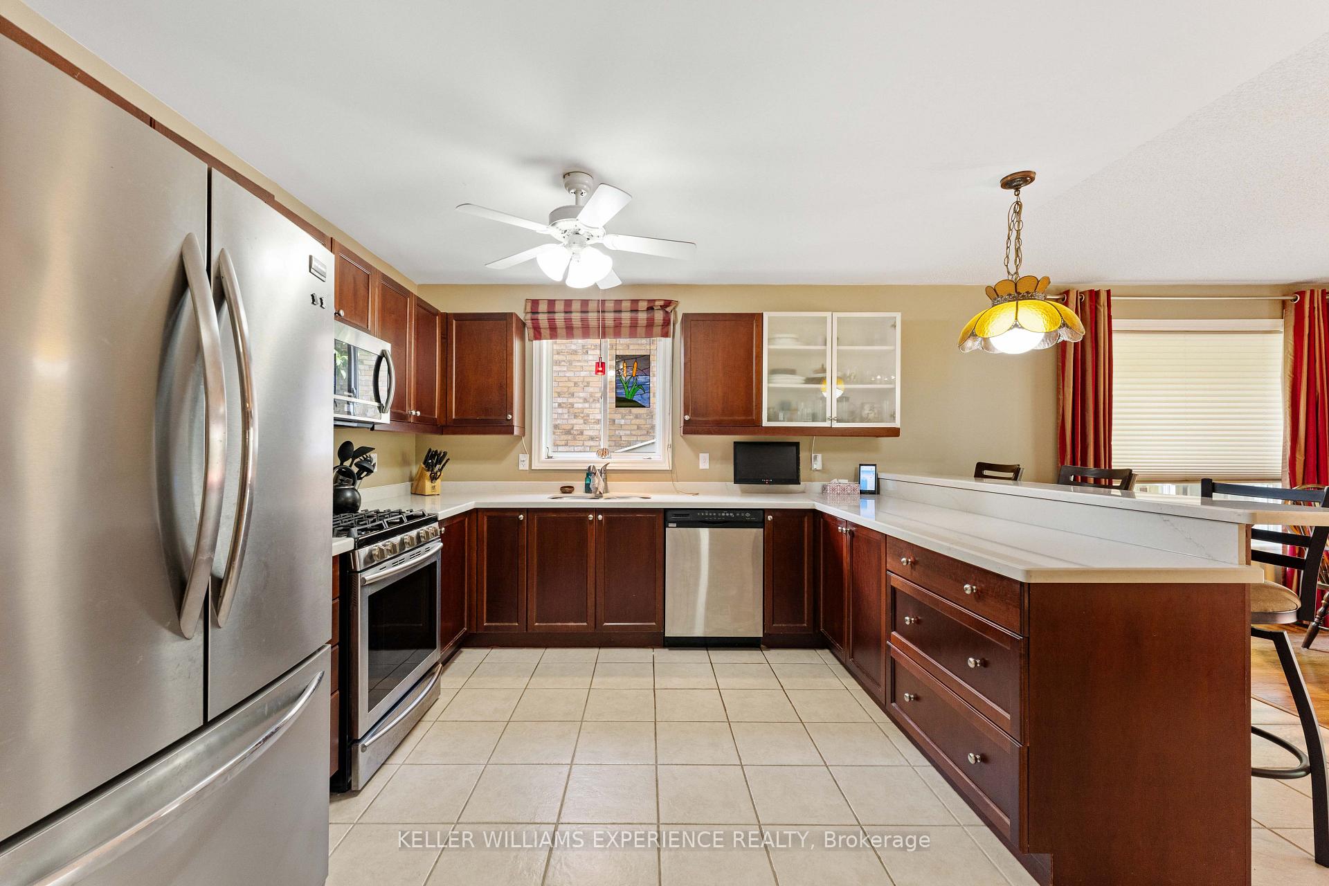 Photo 9 of 74 Ruffet Drive, Barrie, Edgehill Drive — HOMEH