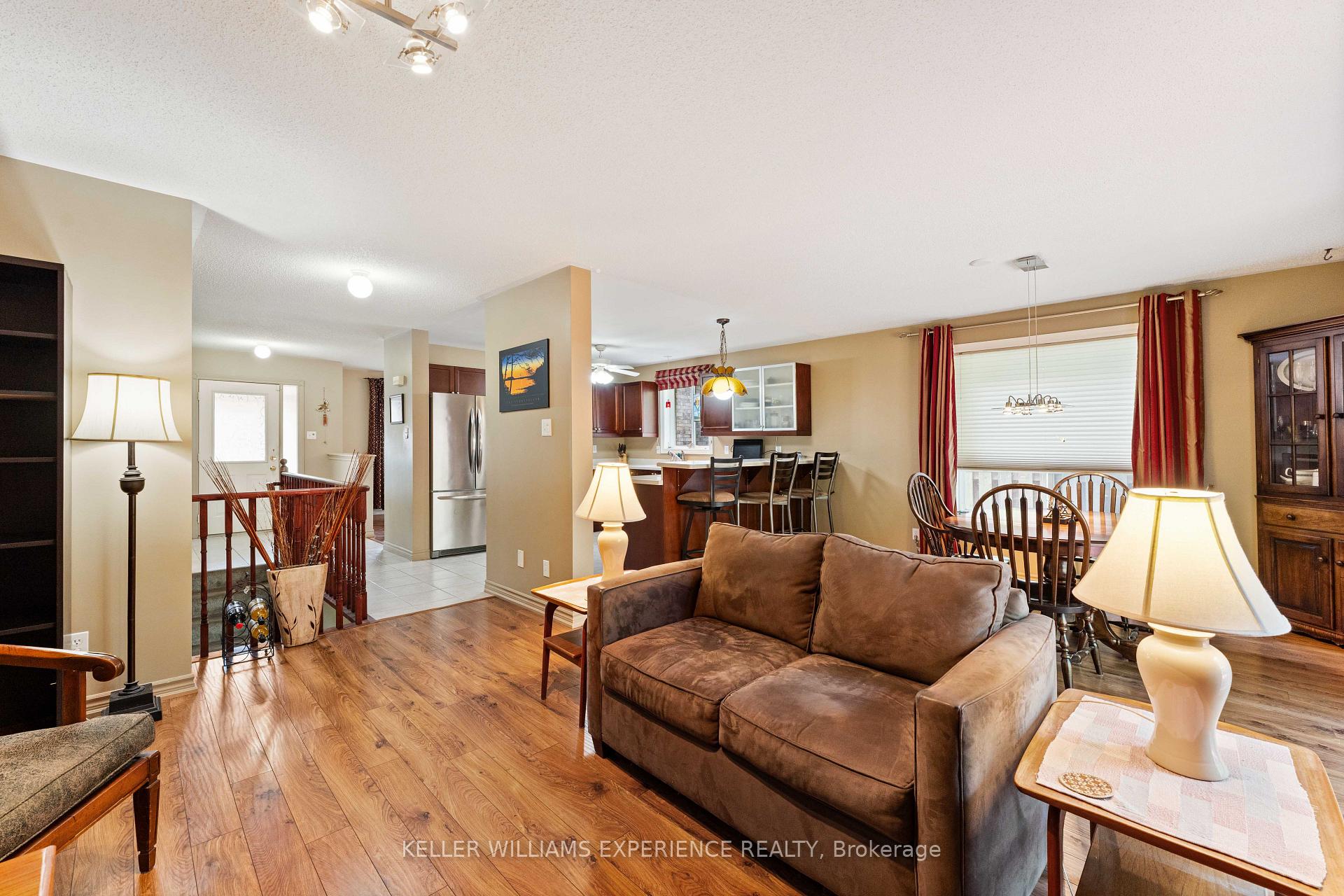 Photo 13 of 74 Ruffet Drive, Barrie, Edgehill Drive — HOMEH