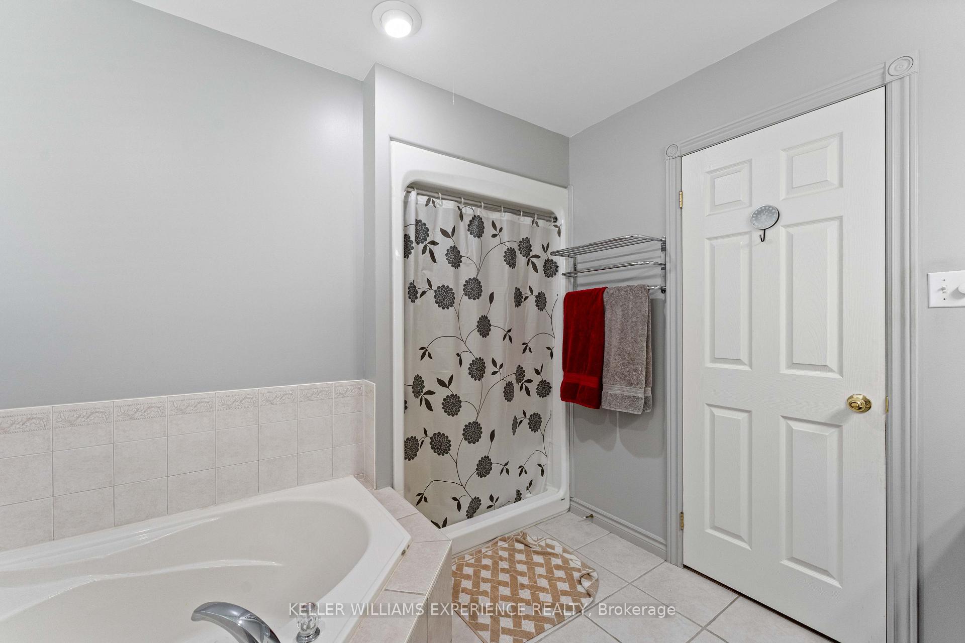 Photo 21 of 74 Ruffet Drive, Barrie, Edgehill Drive — HOMEH