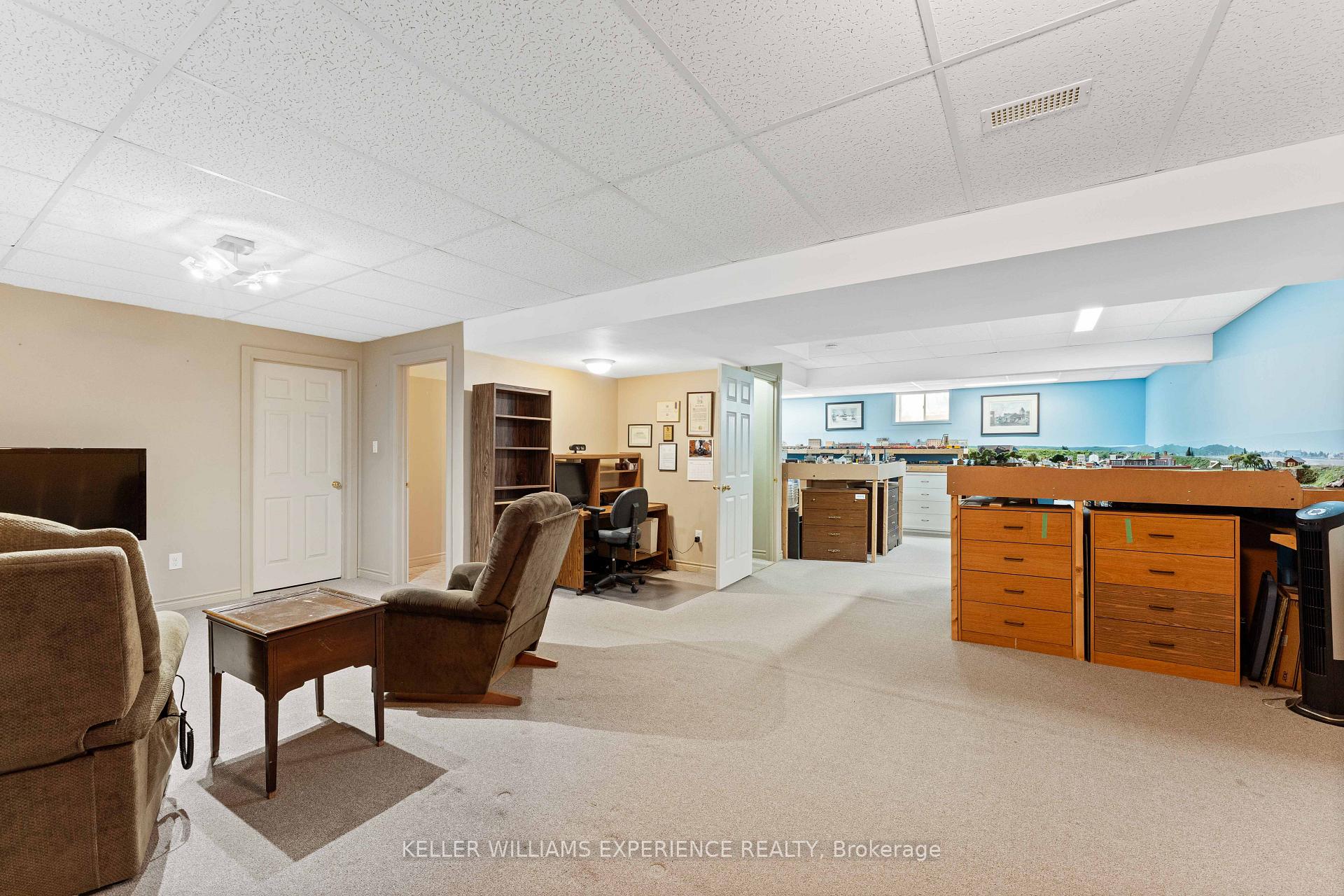 Photo 25 of 74 Ruffet Drive, Barrie, Edgehill Drive — HOMEH