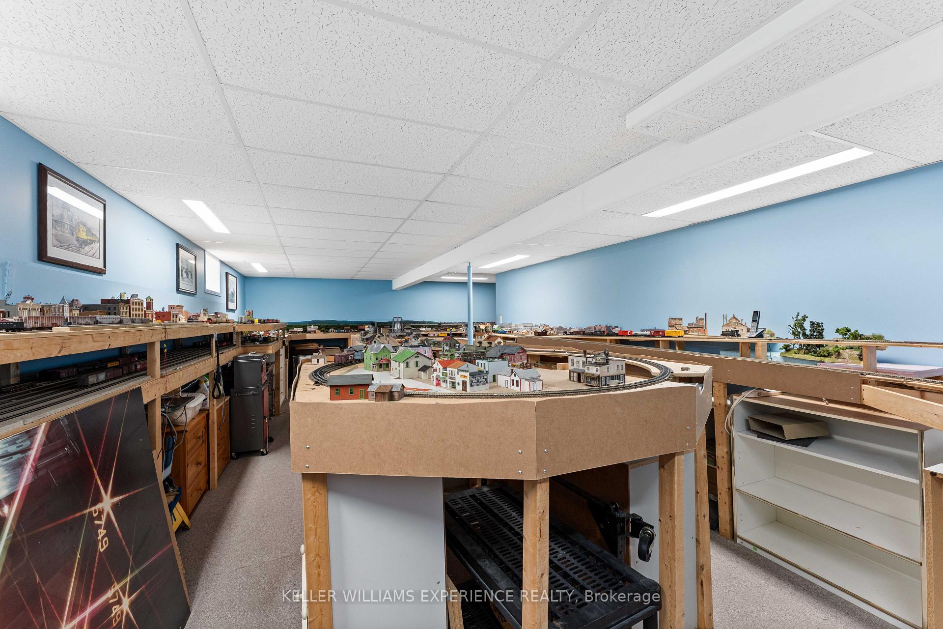 Photo 30 of 74 Ruffet Drive, Barrie, Edgehill Drive — HOMEH