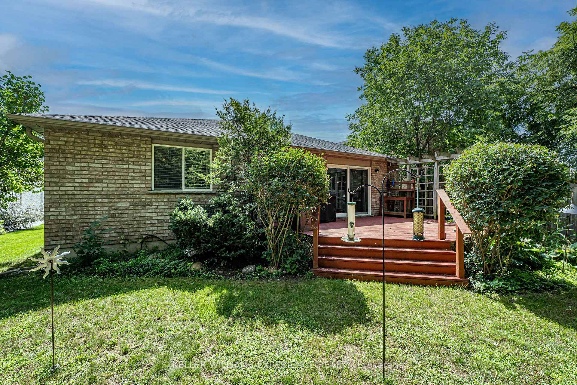 Photo 33 of 74 Ruffet Drive, Barrie, Edgehill Drive — HOMEH