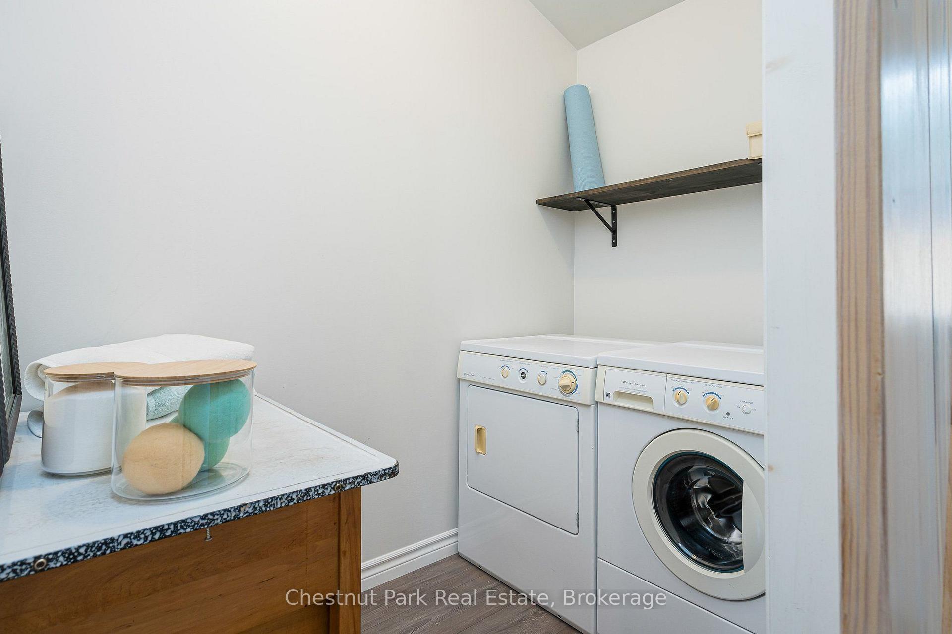 Photo 27 of 9 Wellington Street E, Clearview, Creemore — HOMEH