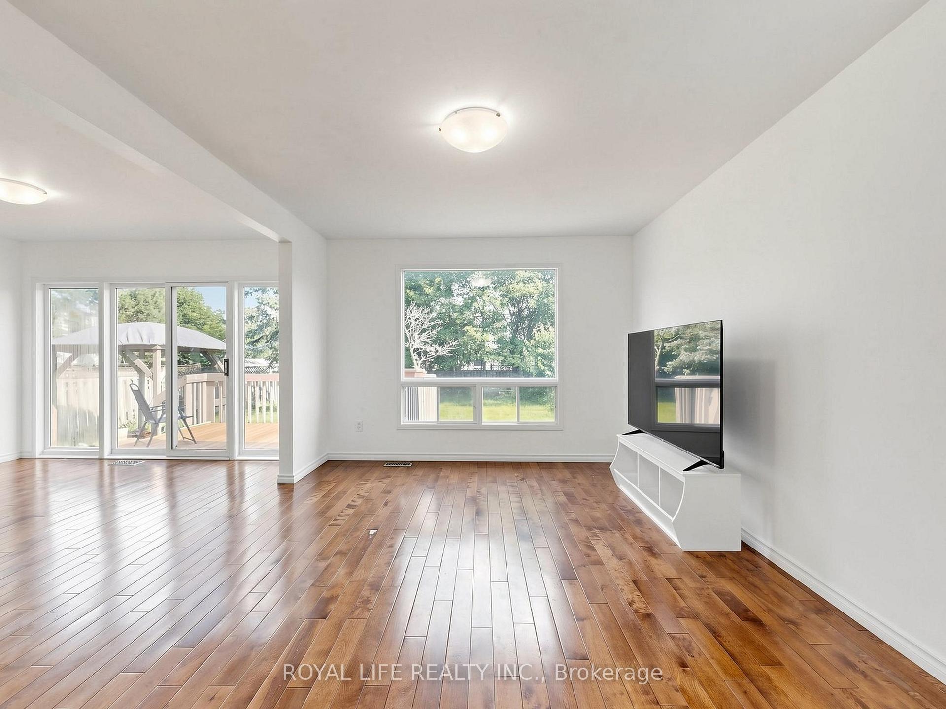Photo 8 of 985 Linden Street, Innisfil, Alcona — HOMEH