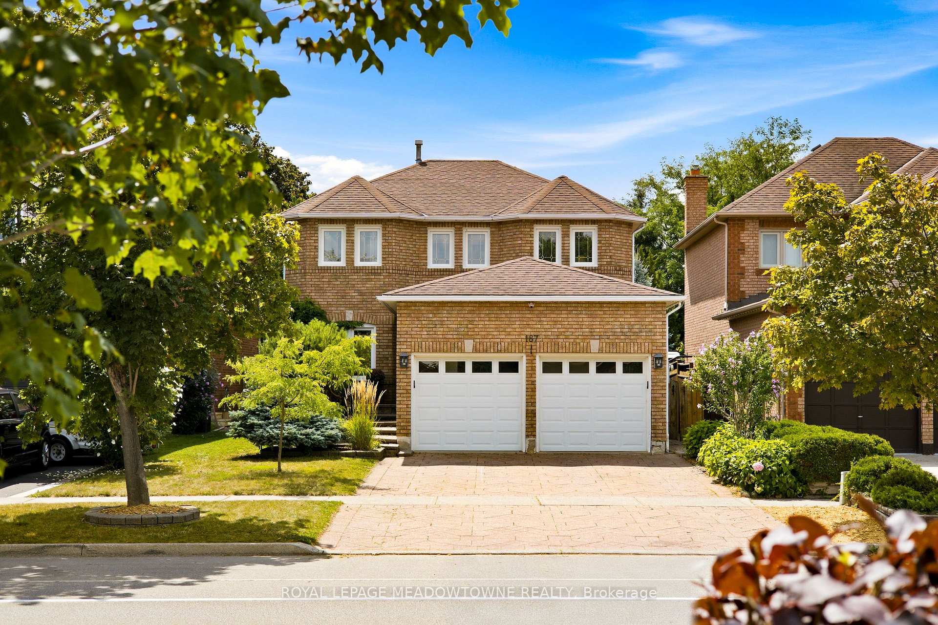 Photo 4 of 187 Barber Drive, Halton Hills, Georgetown — HOMEH