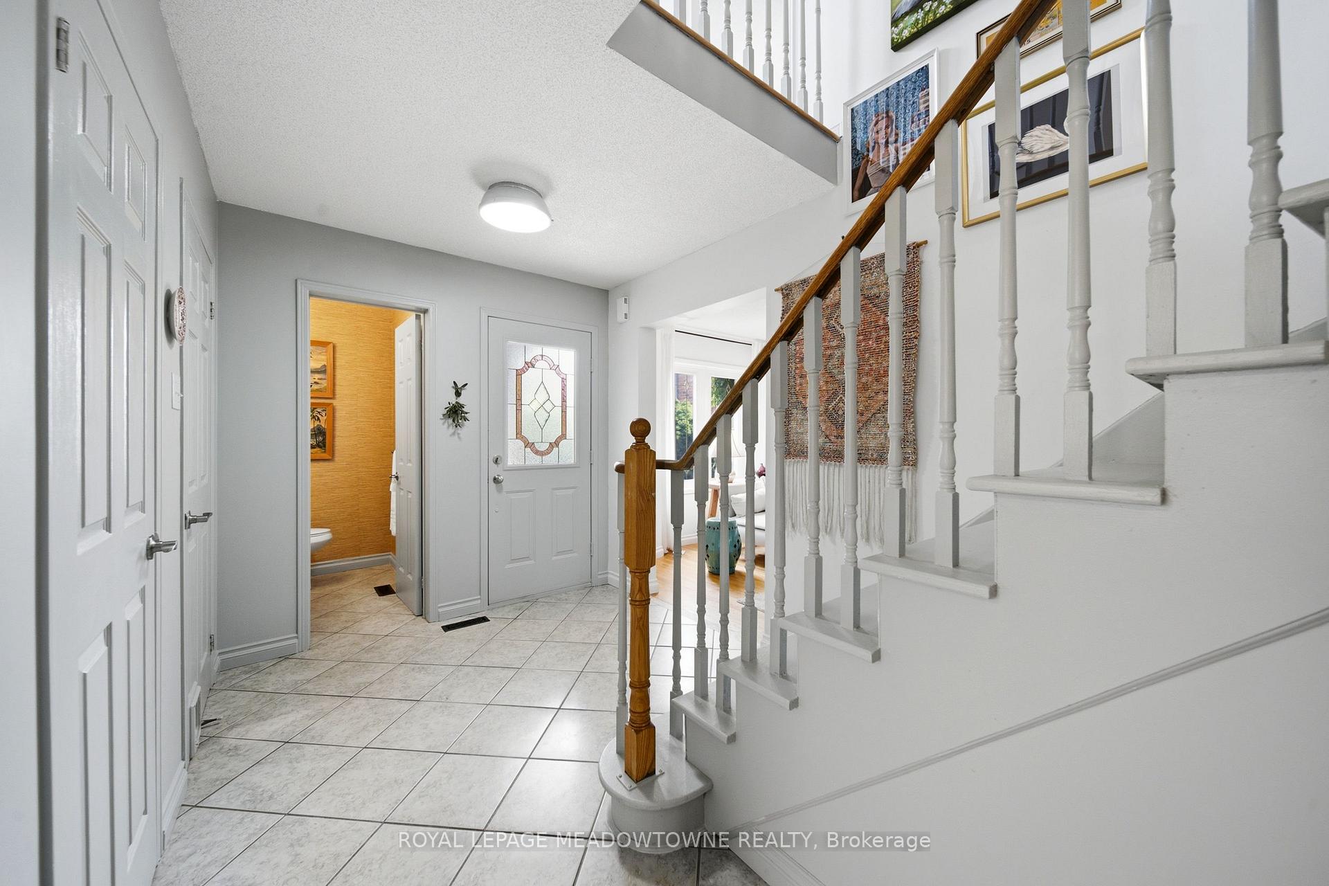 Photo 8 of 187 Barber Drive, Halton Hills, Georgetown — HOMEH