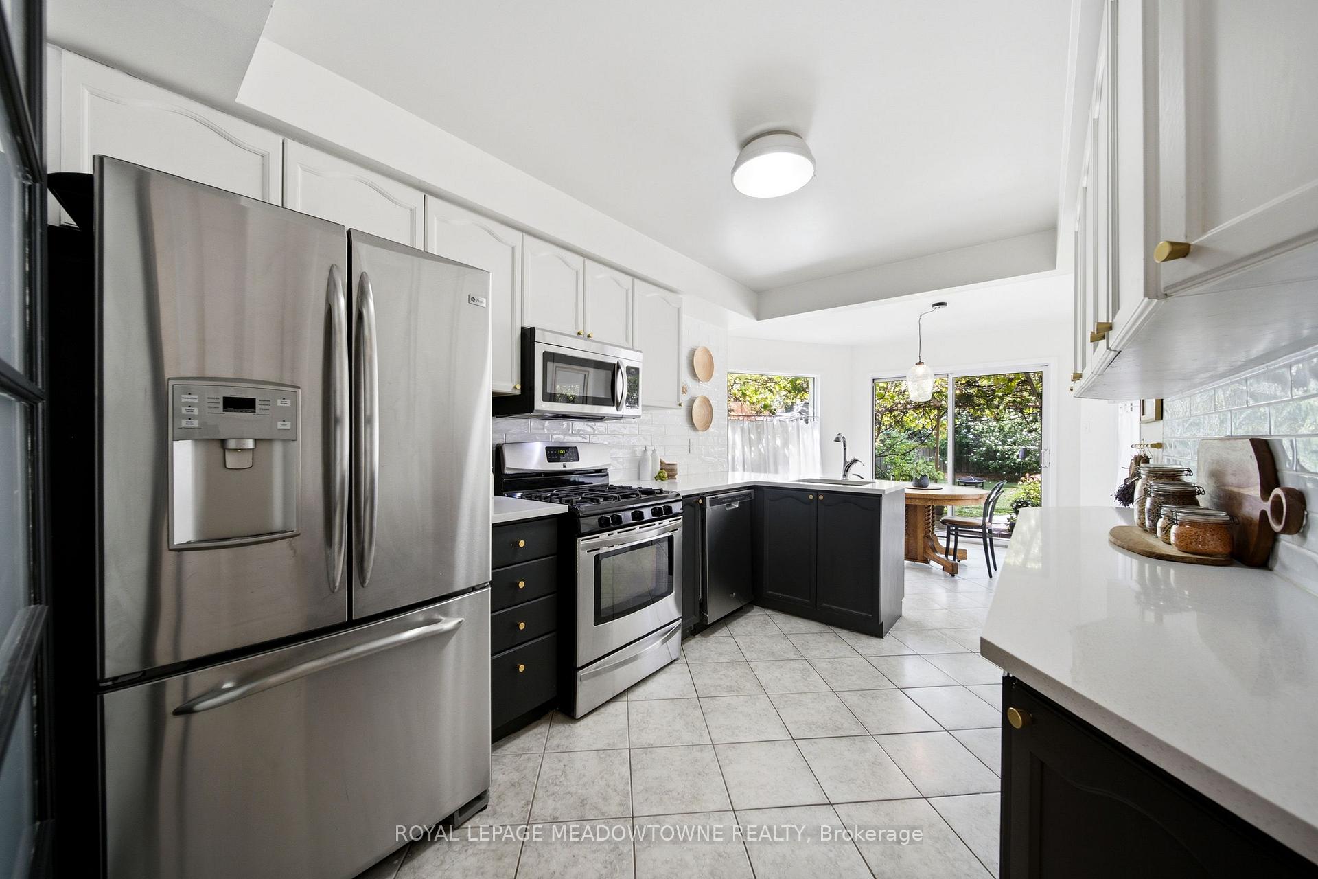 Photo 14 of 187 Barber Drive, Halton Hills, Georgetown — HOMEH