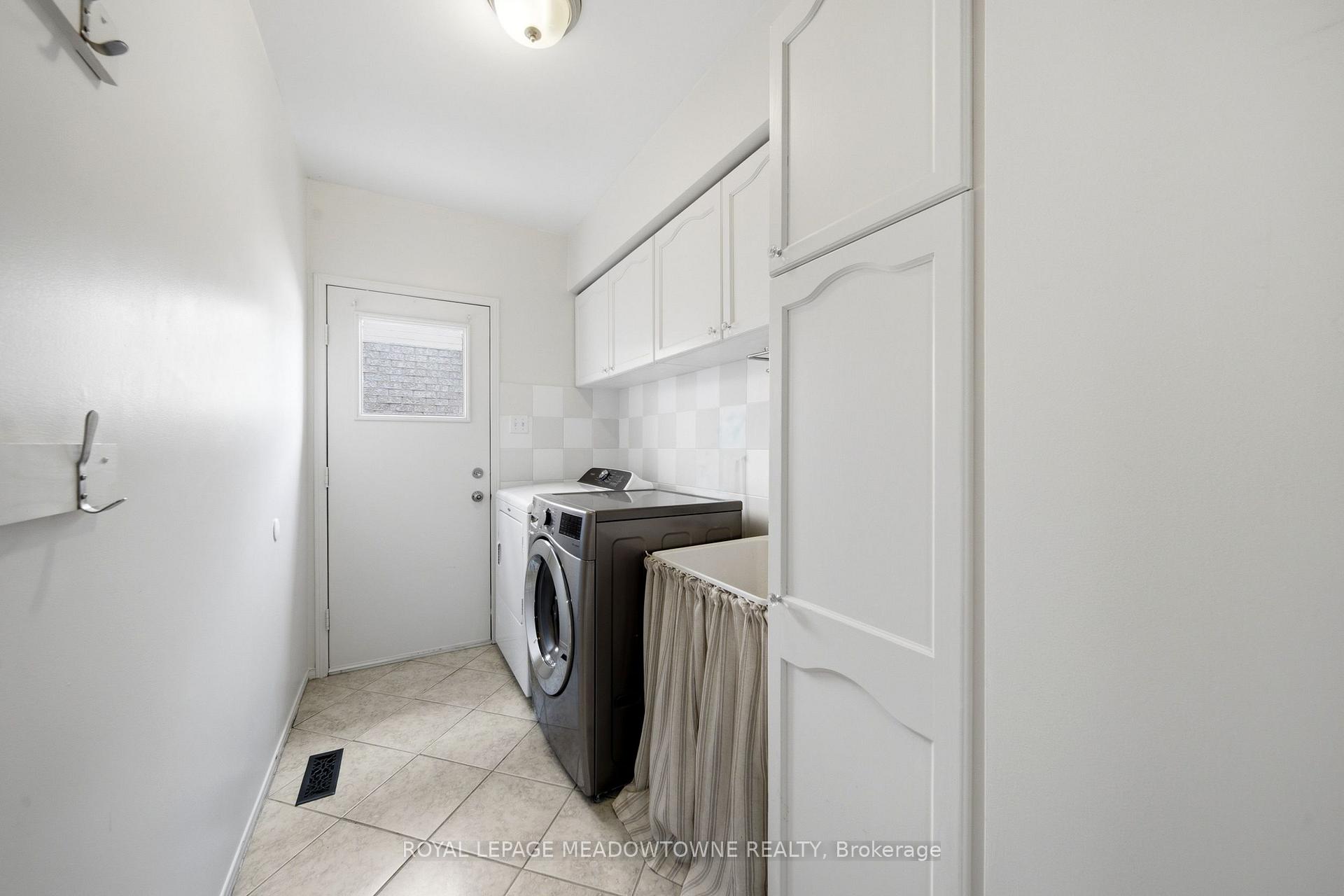 Photo 22 of 187 Barber Drive, Halton Hills, Georgetown — HOMEH