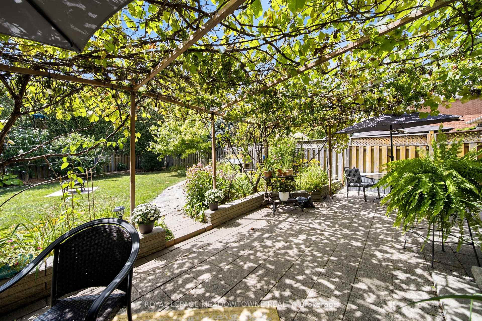 Photo 46 of 187 Barber Drive, Halton Hills, Georgetown — HOMEH