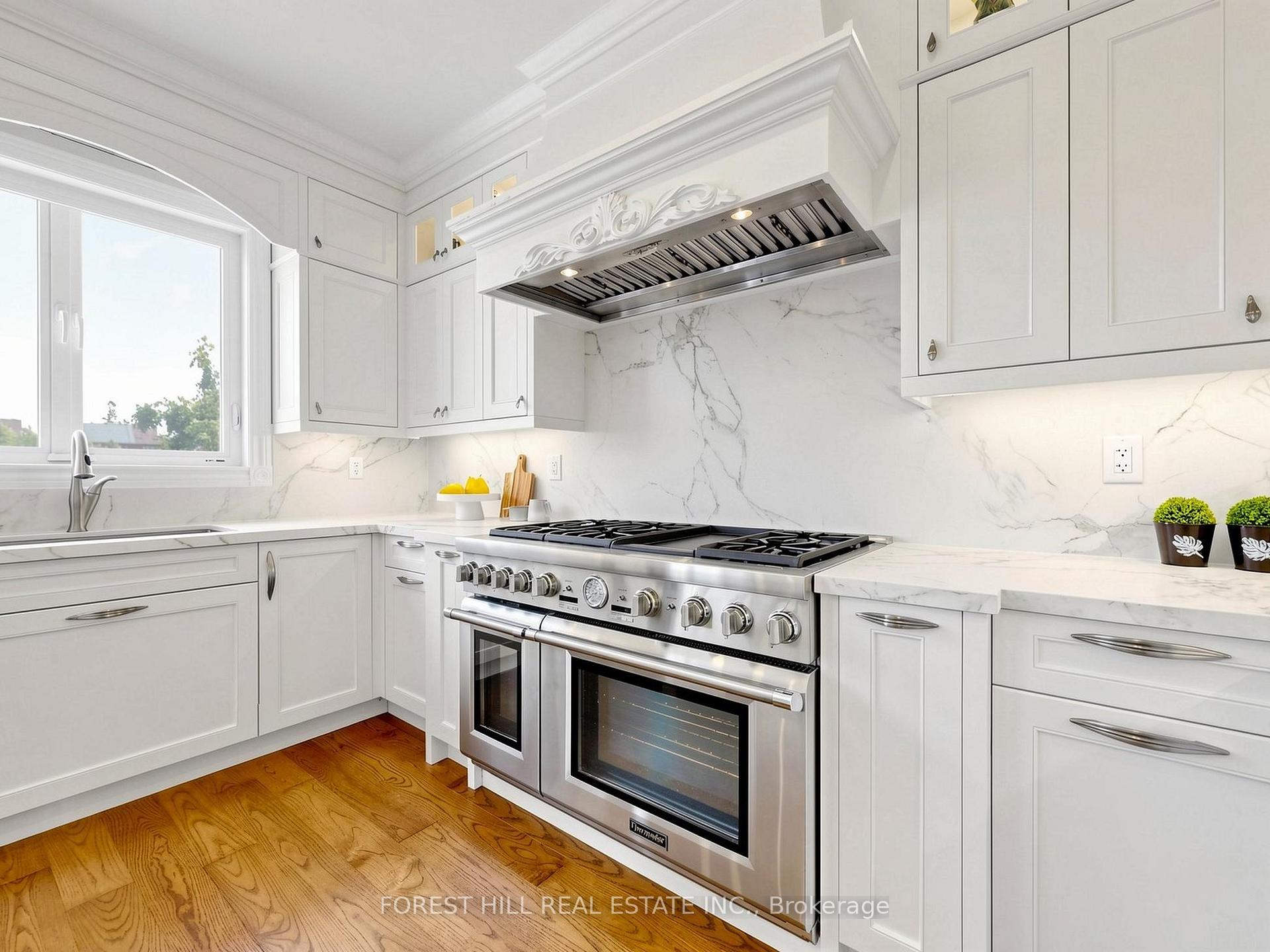 Photo 33 of 49 Grange Drive, Richmond Hill, Jefferson — HOMEH