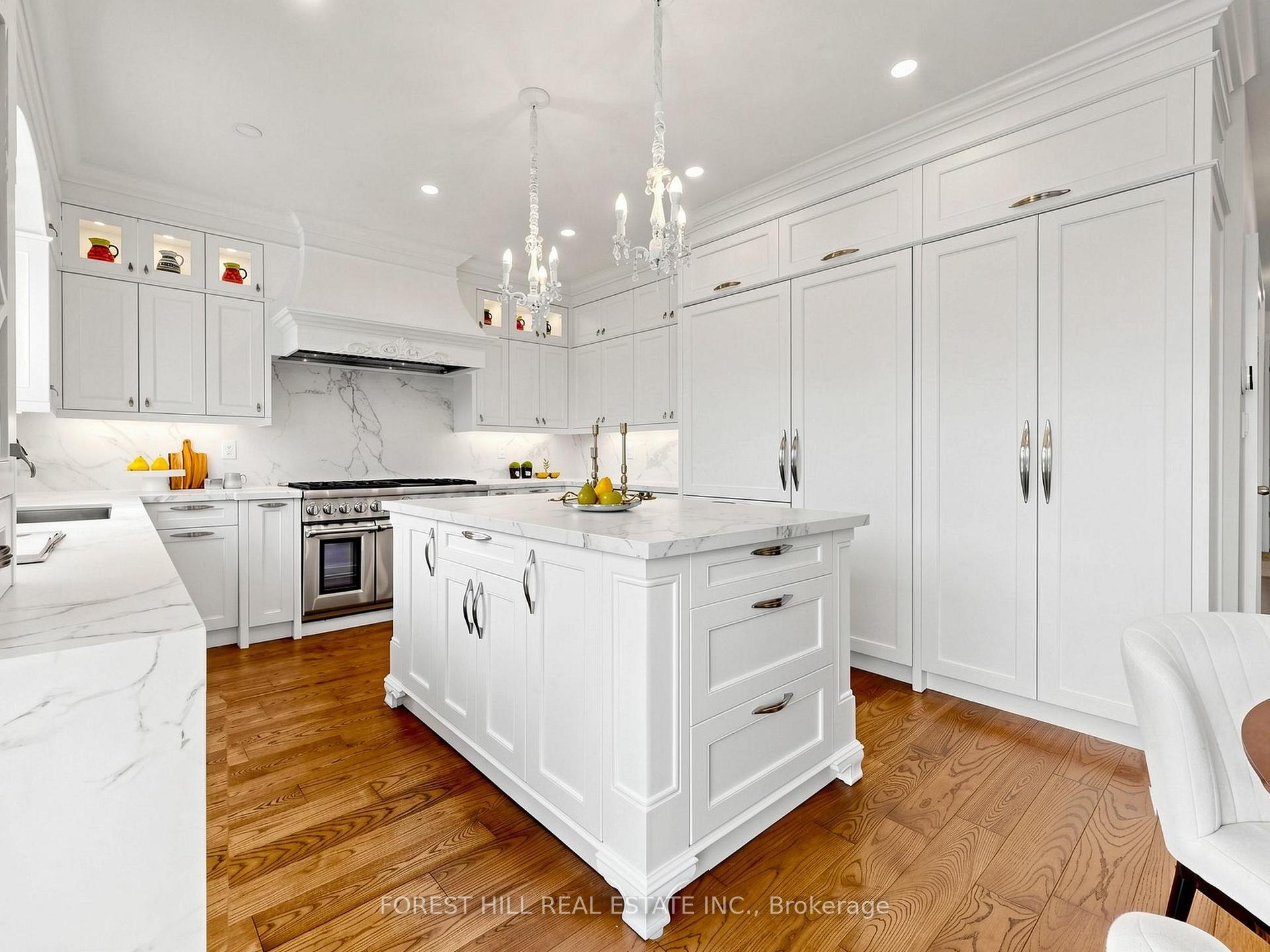 Photo 2 of 49 Grange Drive, Richmond Hill, Jefferson — HOMEH