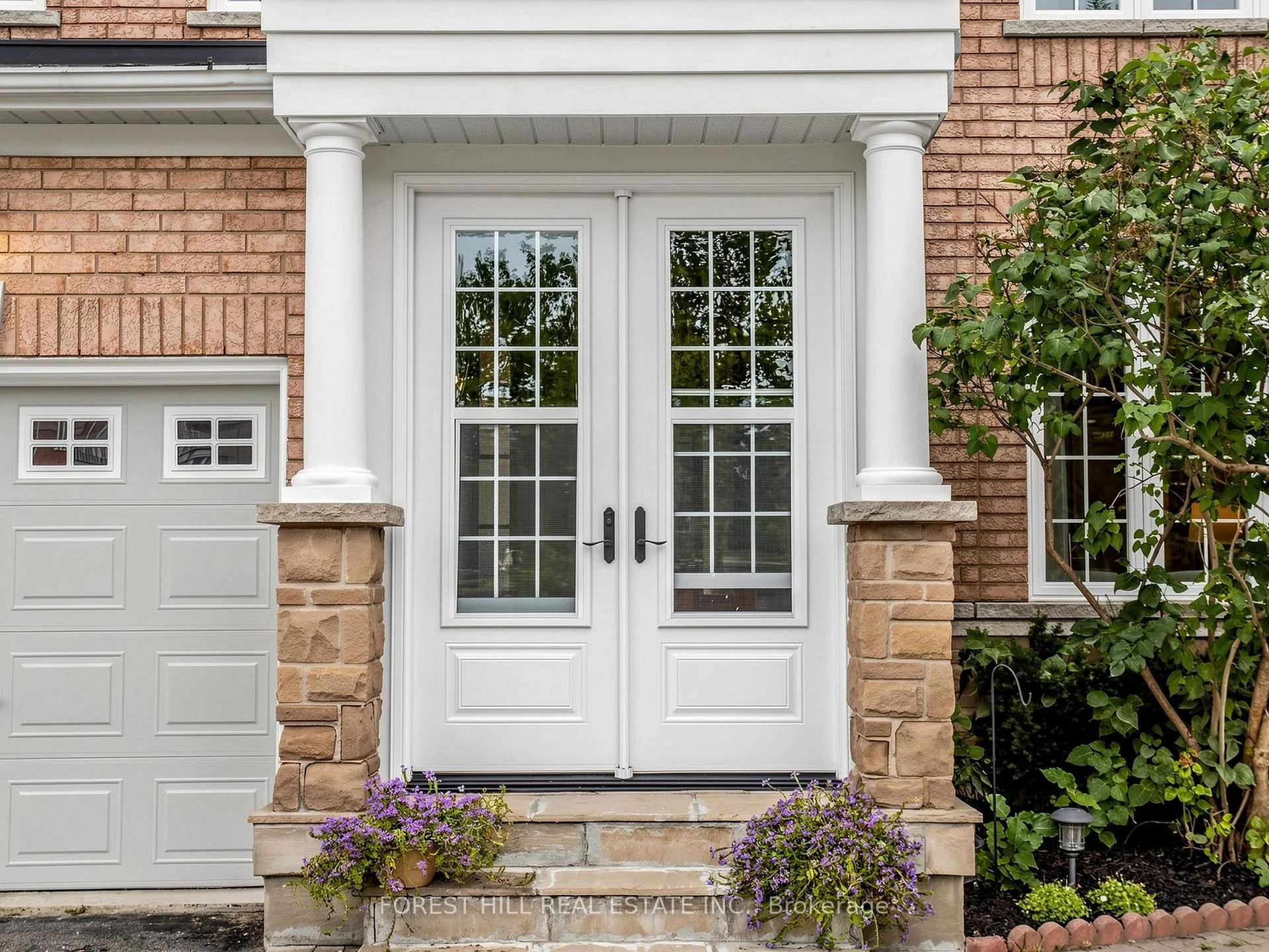 Photo 7 of 49 Grange Drive, Richmond Hill, Jefferson — HOMEH