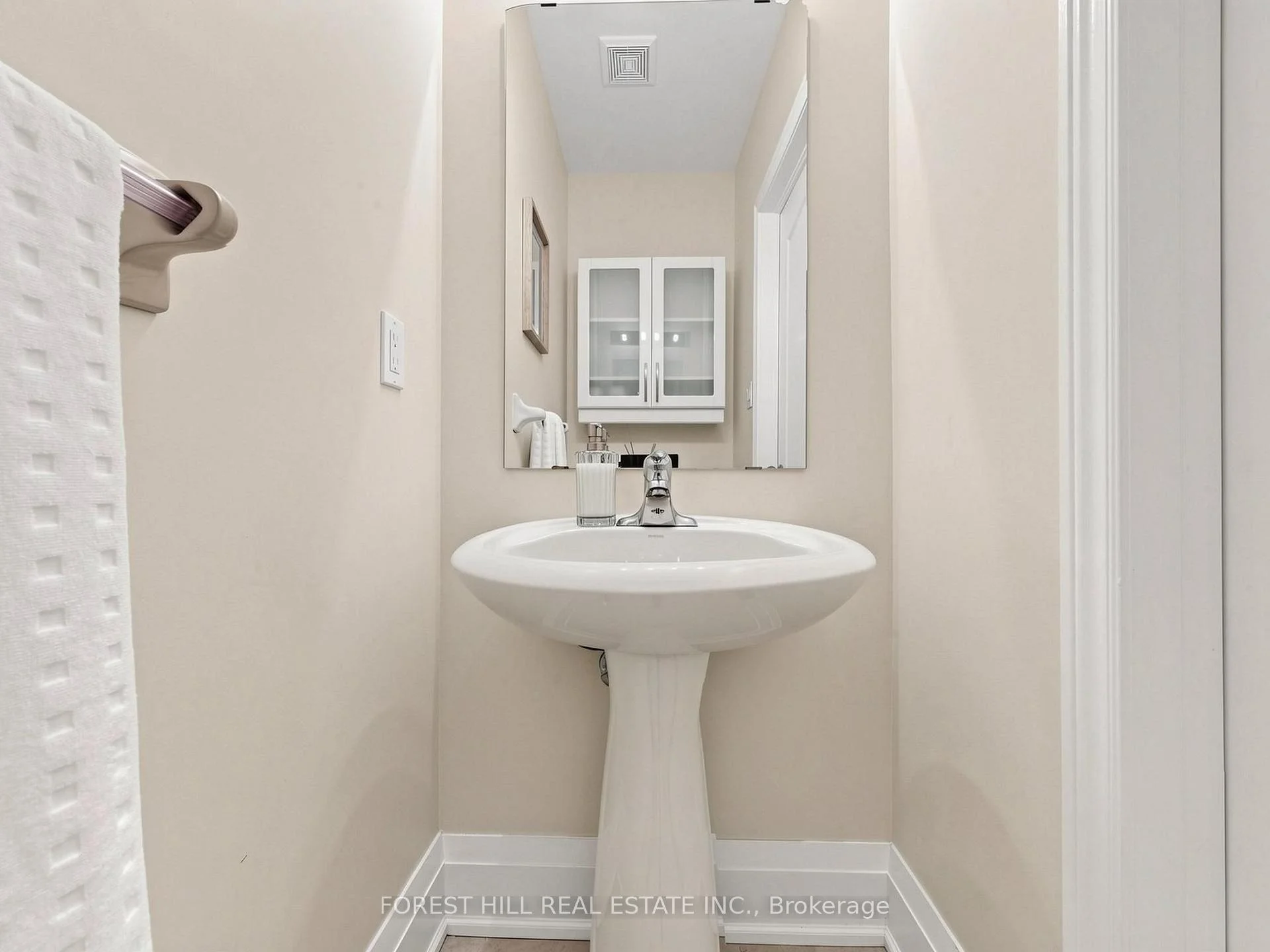 Photo 49 of 49 Grange Drive, Richmond Hill, Jefferson — HOMEH