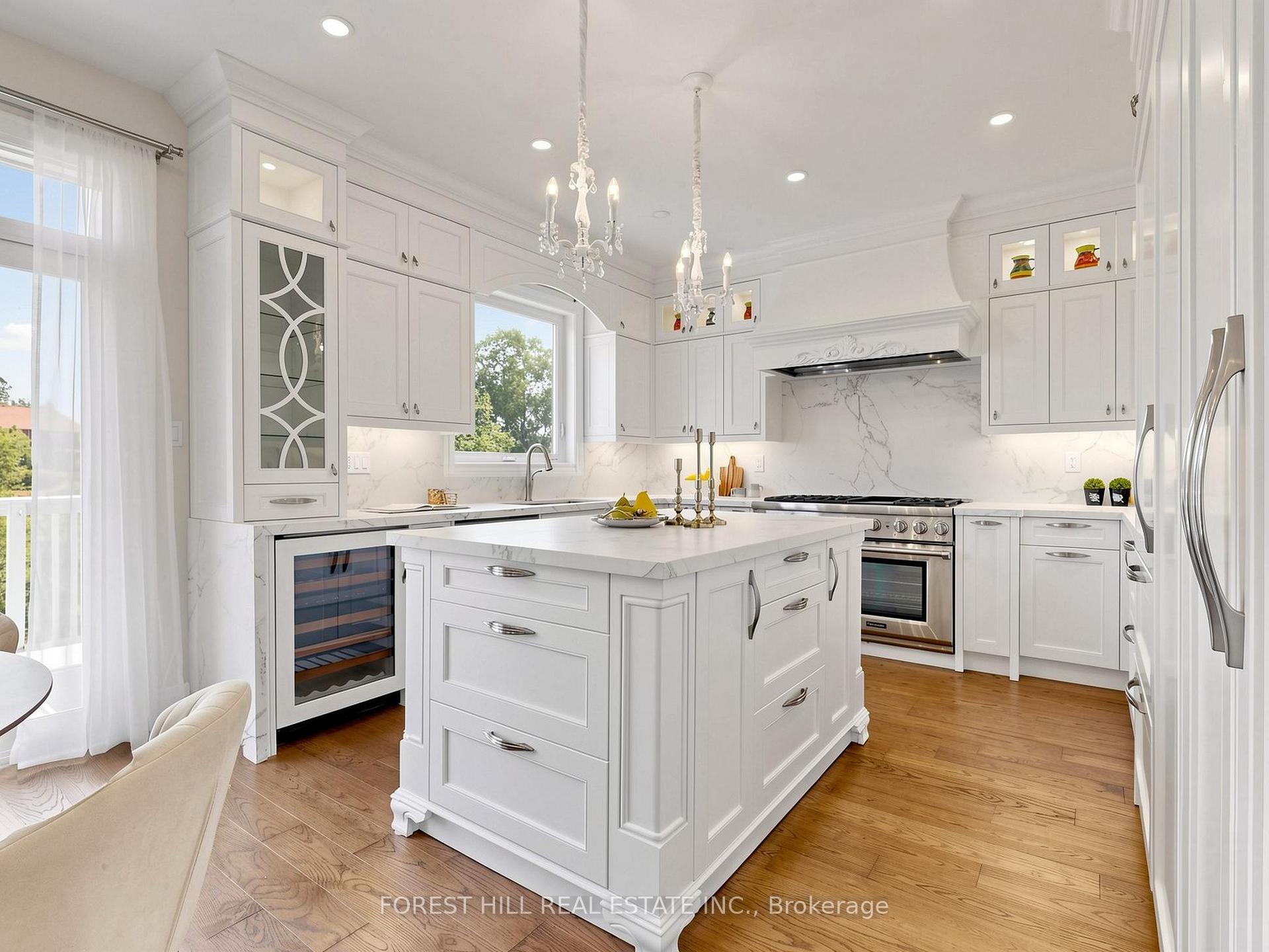 Photo 1 of 49 Grange Drive, Richmond Hill, Jefferson — HOMEH