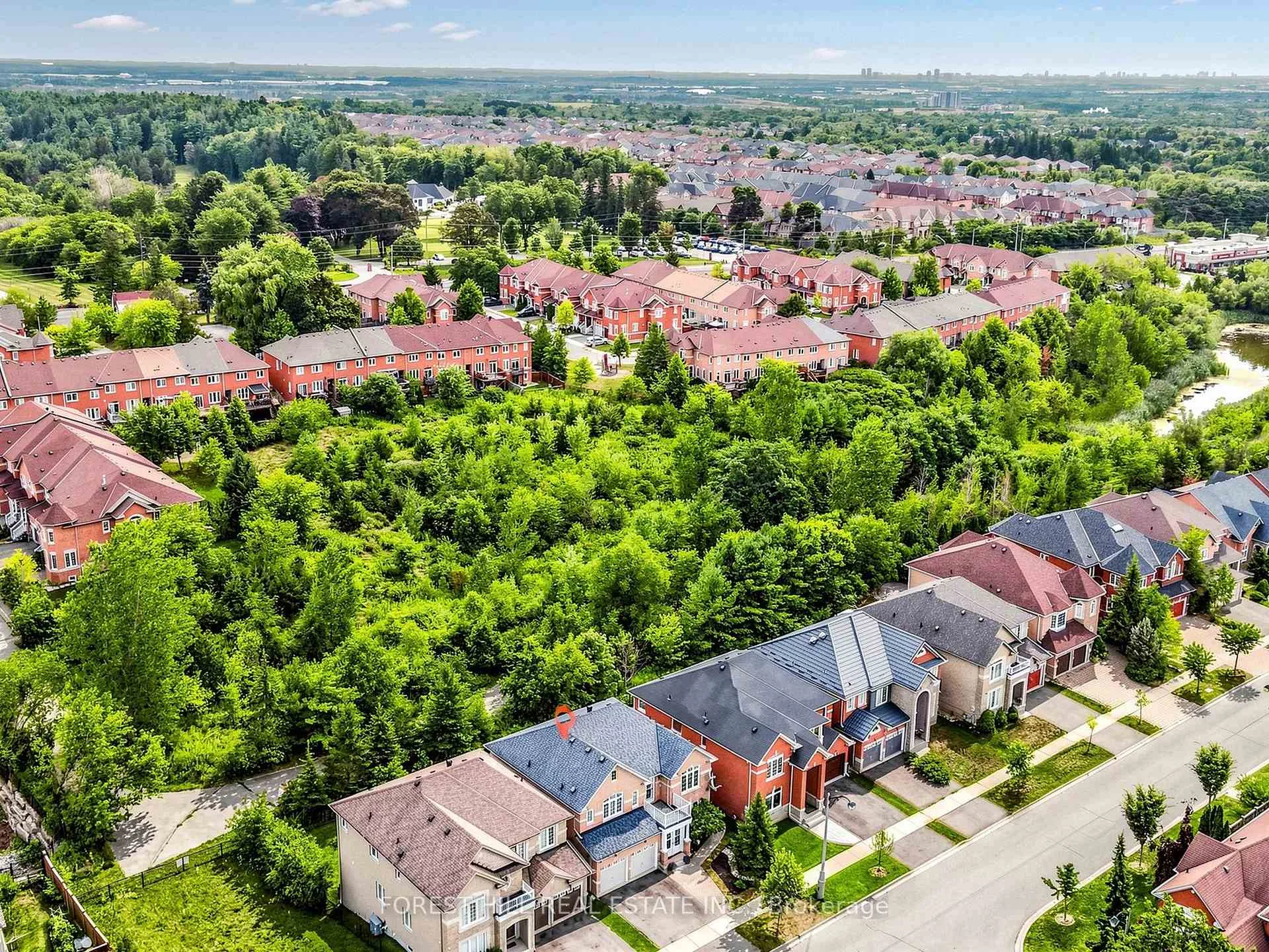 Photo 15 of 49 Grange Drive, Richmond Hill, Jefferson — HOMEH