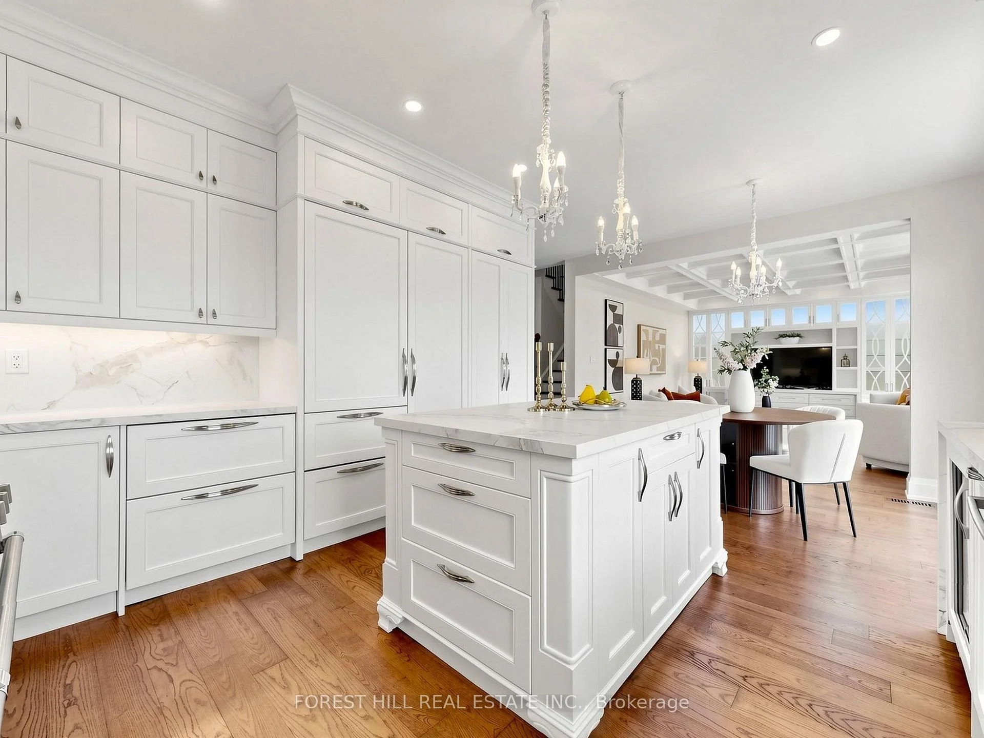 Photo 5 of 49 Grange Drive, Richmond Hill, Jefferson — HOMEH