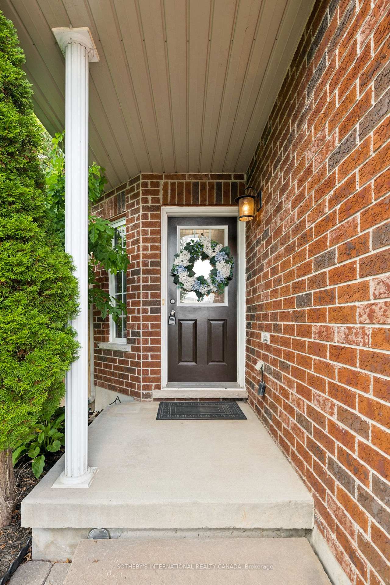 Photo 6 of 131 Upper Mercer Street, Kitchener, Grand River South — HOMEH