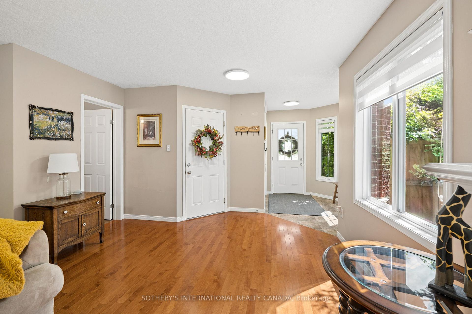 Photo 8 of 131 Upper Mercer Street, Kitchener, Grand River South — HOMEH