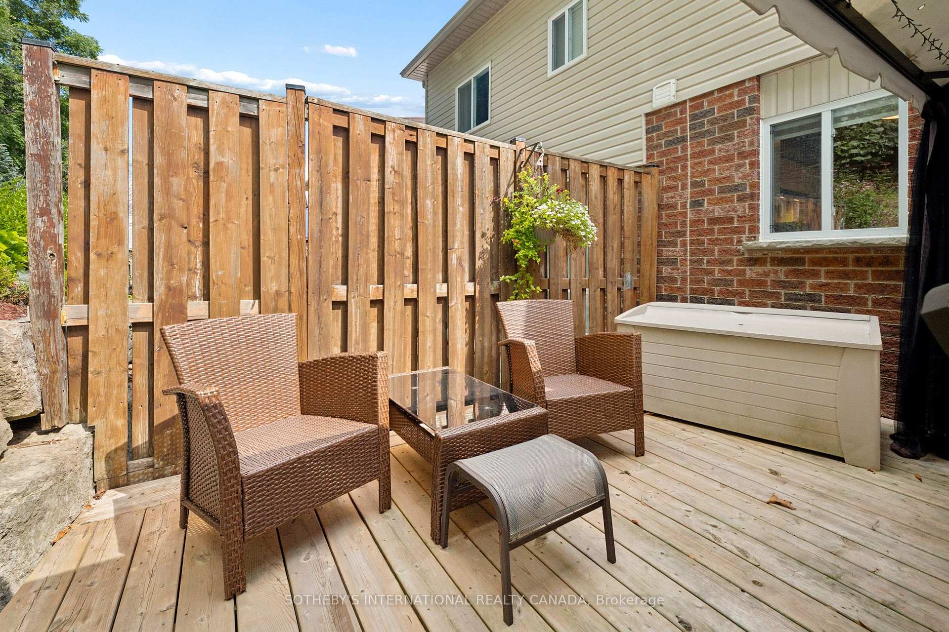 Photo 36 of 131 Upper Mercer Street, Kitchener, Grand River South — HOMEH