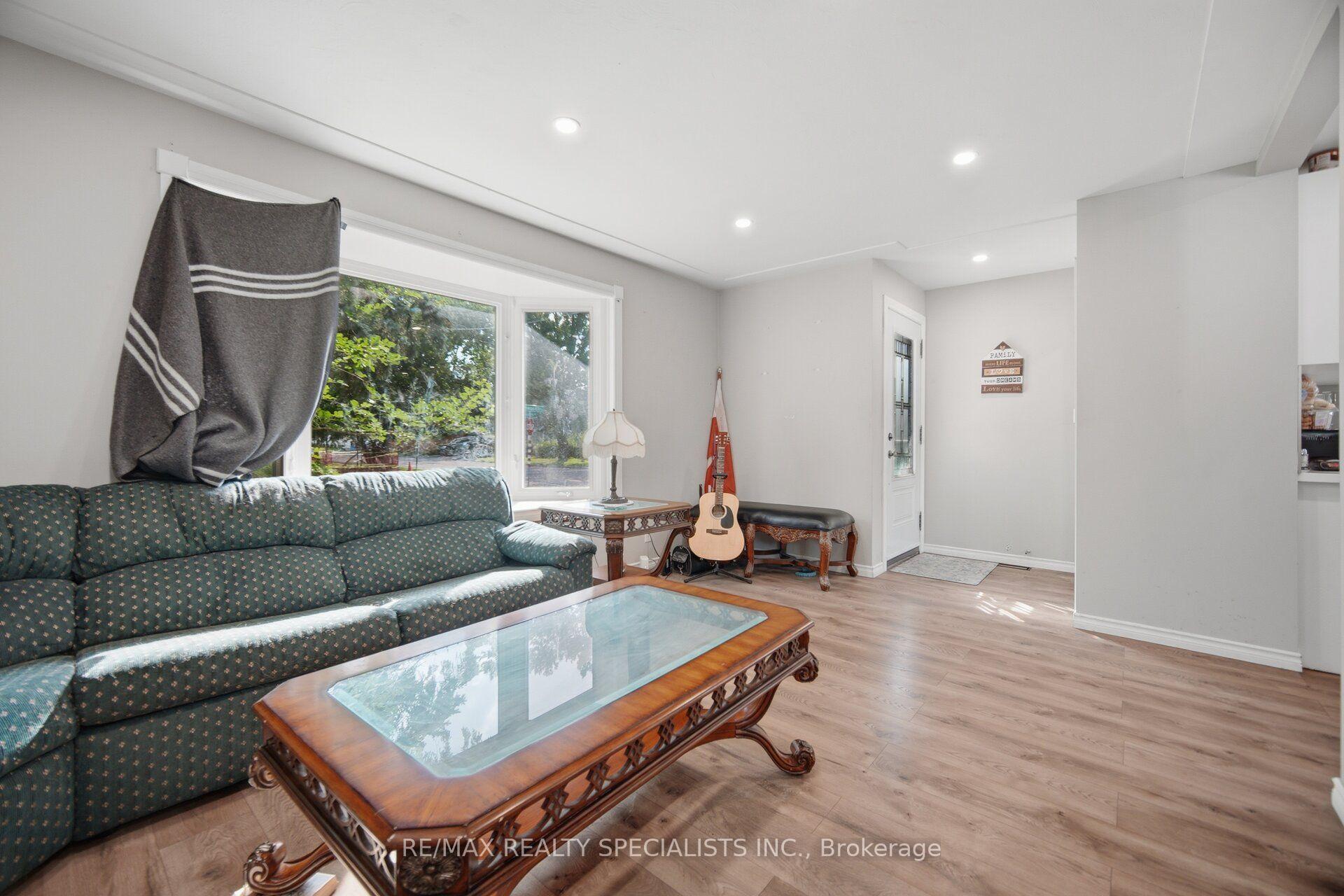 Photo 7 of 60 Elmwood Avenue, Cambridge, Greenway-Chaplin — HOMEH
