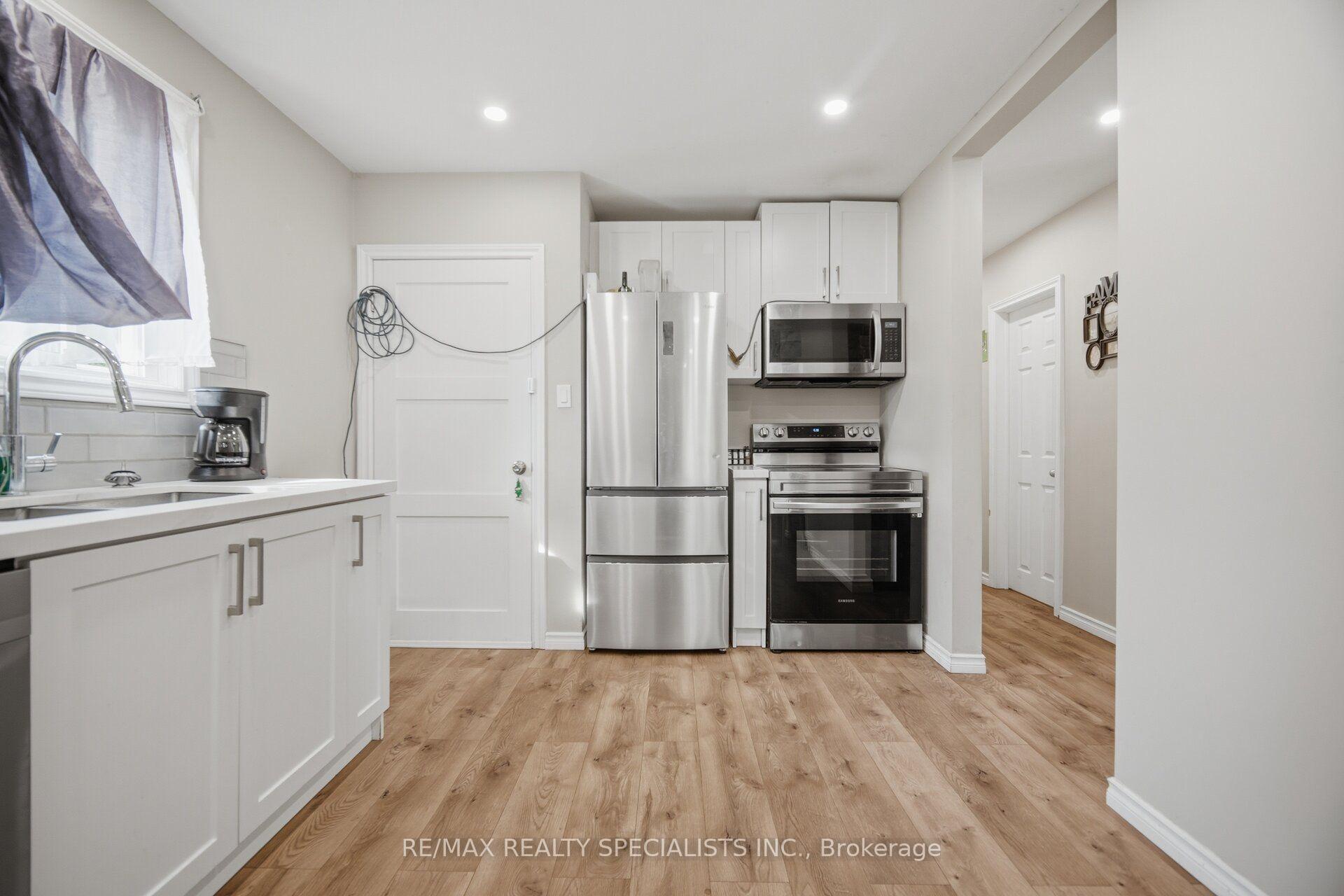 Photo 10 of 60 Elmwood Avenue, Cambridge, Greenway-Chaplin — HOMEH