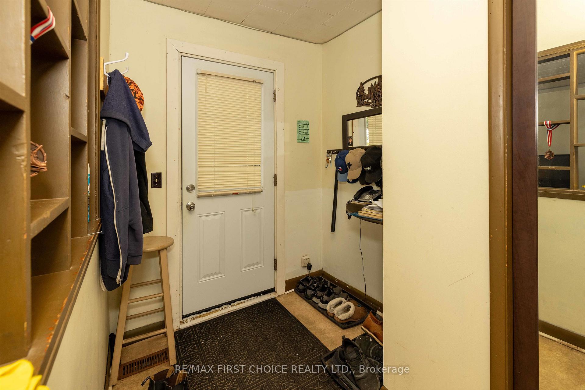 Photo 10 of 815 Minnesota Street, Thunder Bay, East End — HOMEH