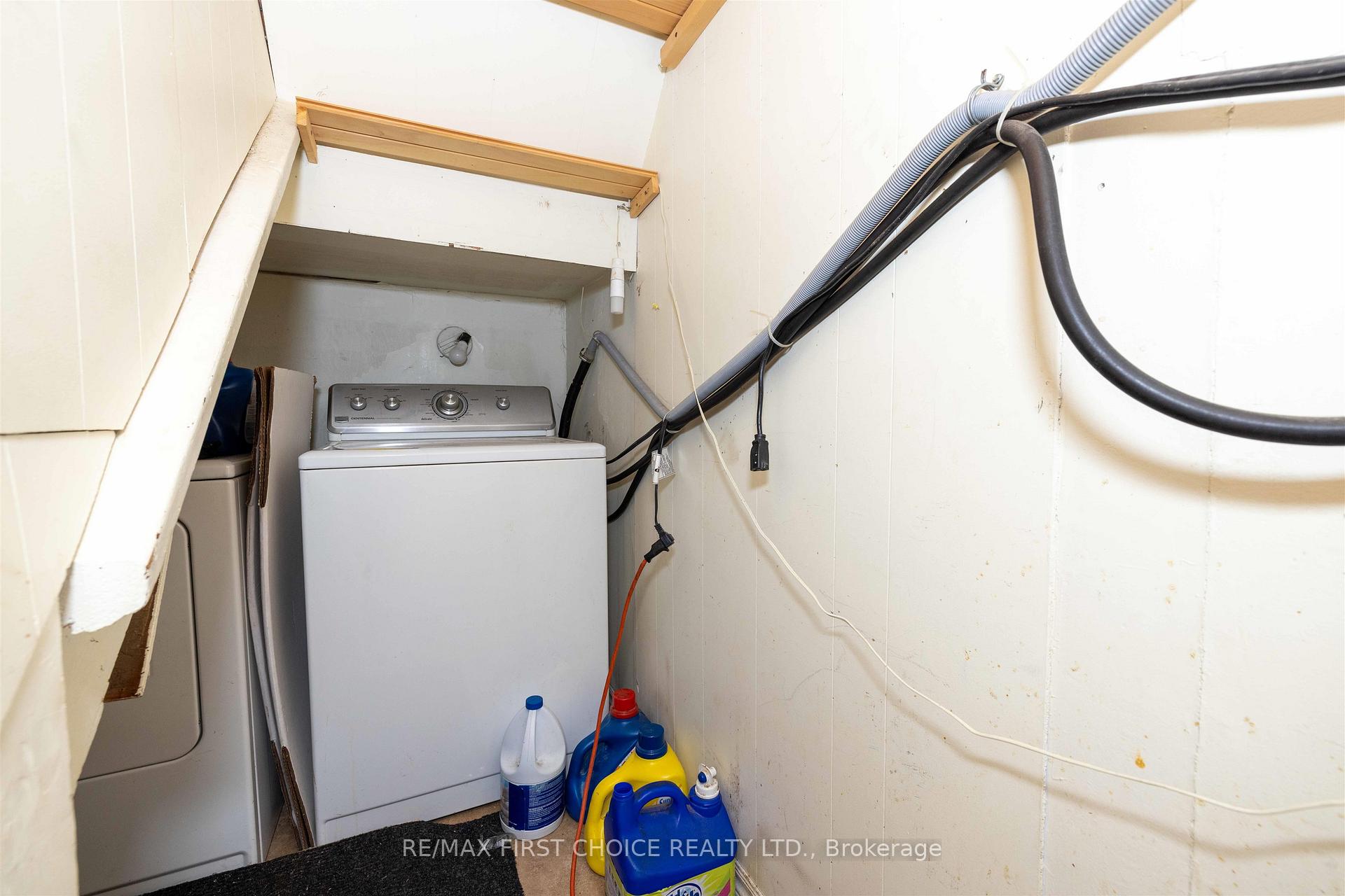 Photo 18 of 815 Minnesota Street, Thunder Bay, East End — HOMEH