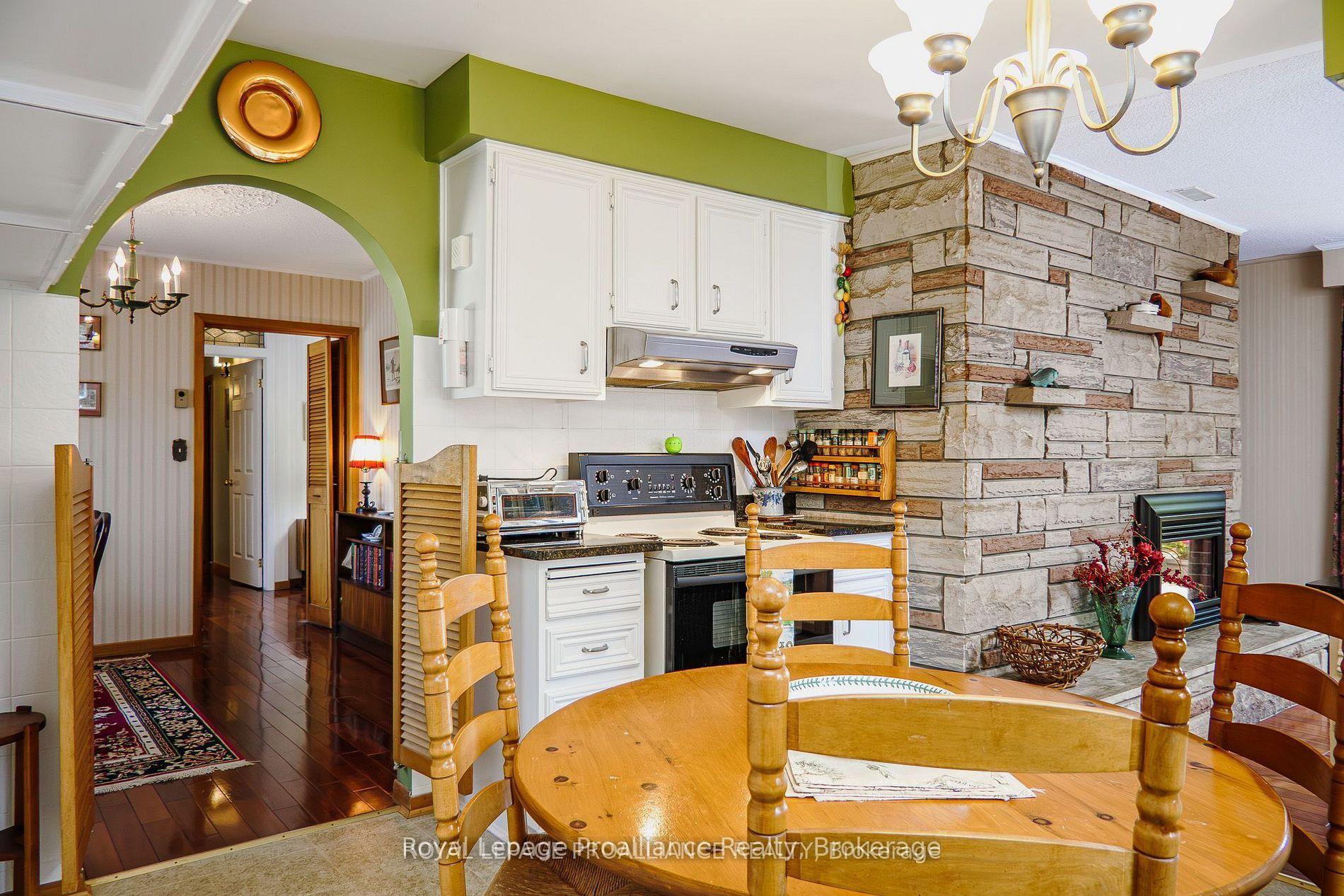 Photo 19 of 95 Baylea Drive, Quinte West, Sidney Ward — HOMEH