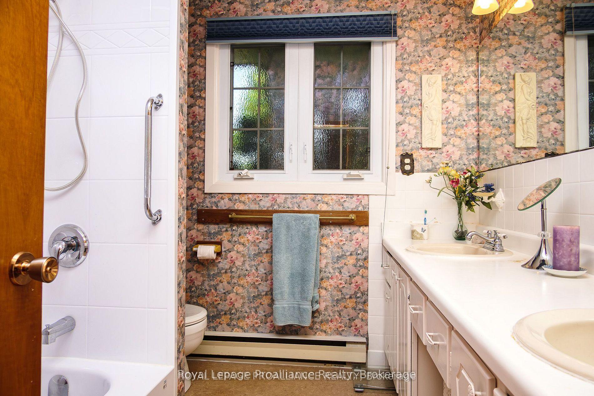 Photo 34 of 95 Baylea Drive, Quinte West, Sidney Ward — HOMEH