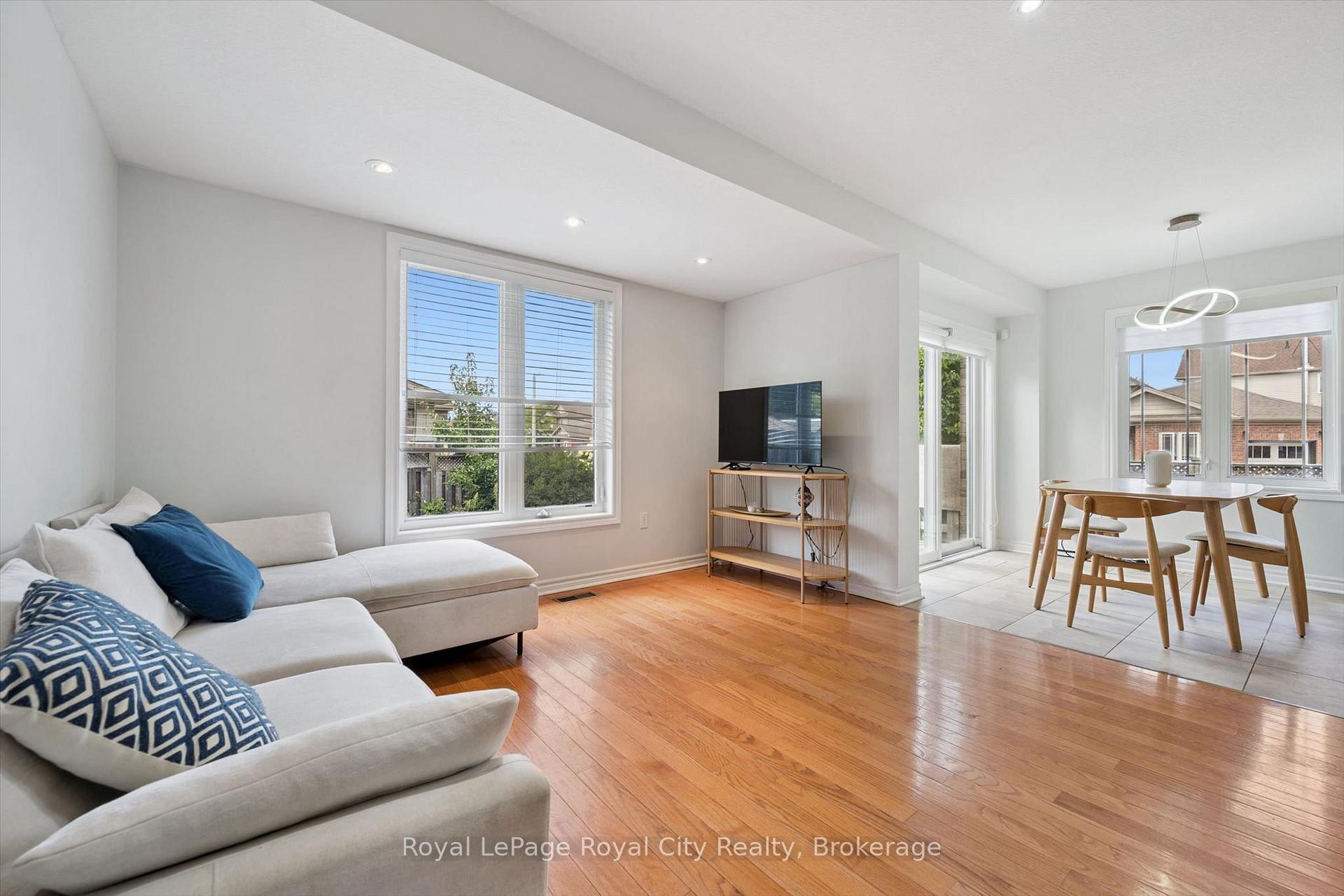 Photo 9 of 58 Wilkie Crescent, Guelph, Pineridge/Westminster Woods — HOMEH