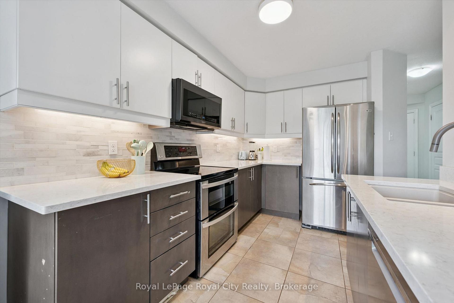 Photo 12 of 58 Wilkie Crescent, Guelph, Pineridge/Westminster Woods — HOMEH