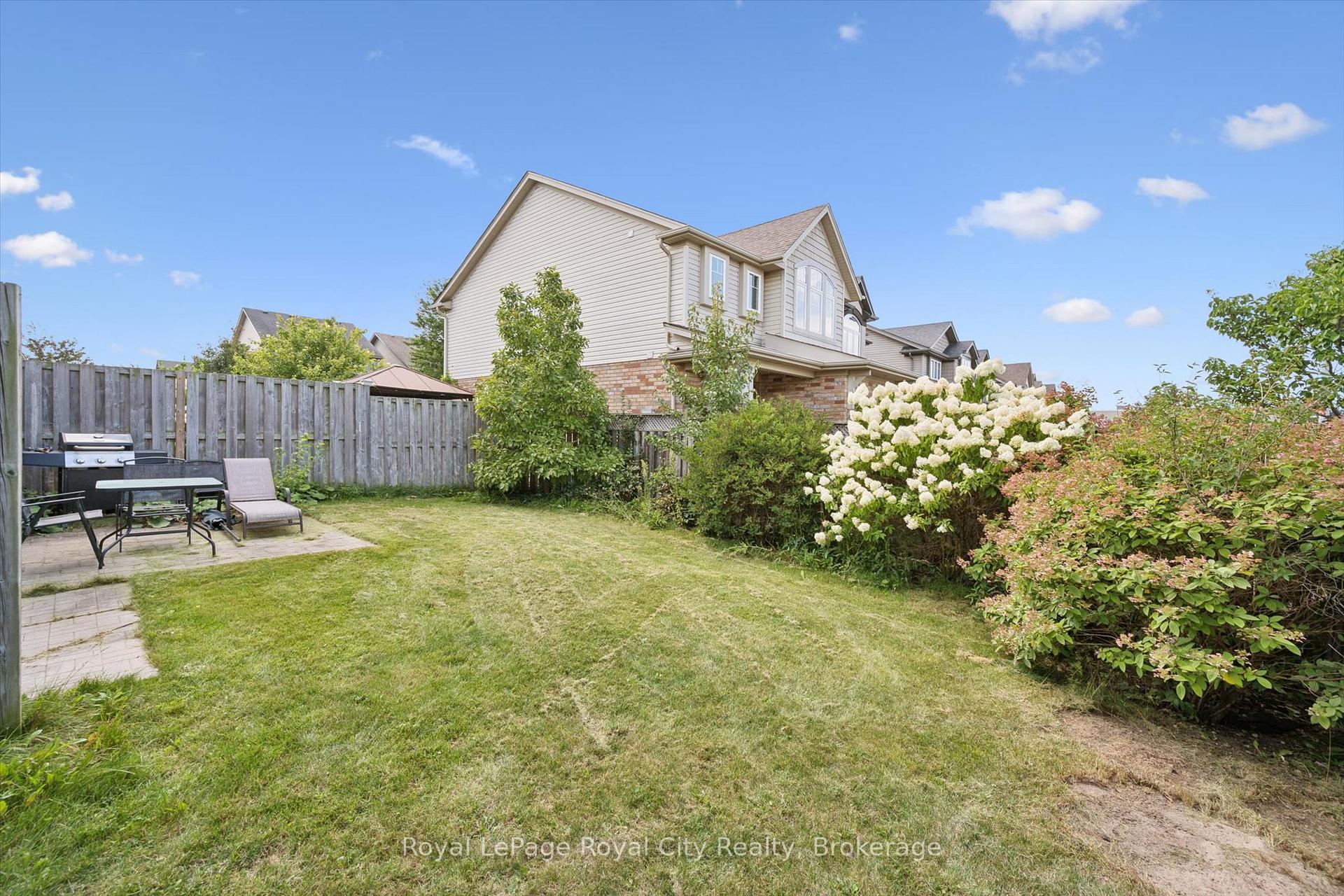 Photo 31 of 58 Wilkie Crescent, Guelph, Pineridge/Westminster Woods — HOMEH