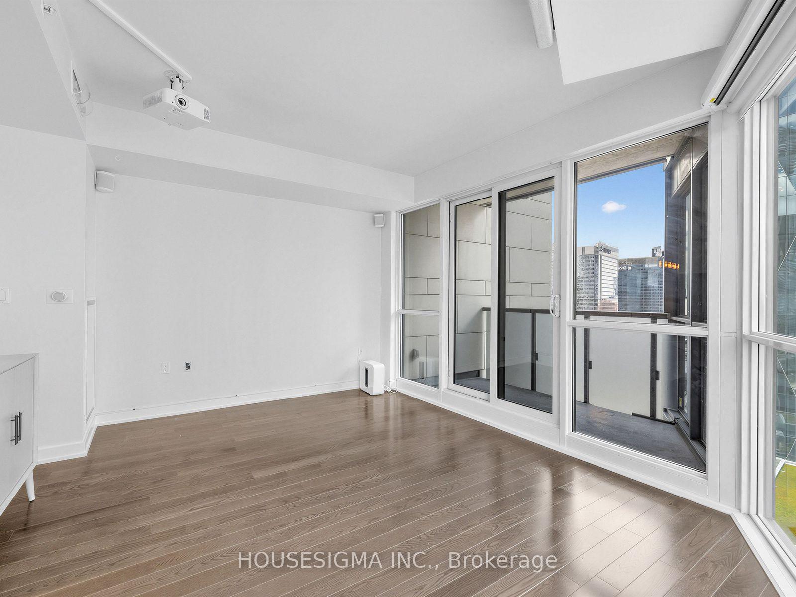 Photo 5 of Unit 2504, 1 The Esplanade Drive, Toronto, Waterfront Communities — HOMEH