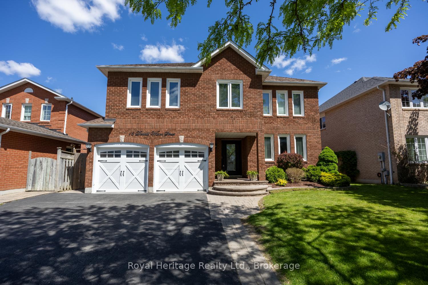 Photo 2 of 16 Donald Wilson Street, Whitby, Rolling Acres — HOMEH