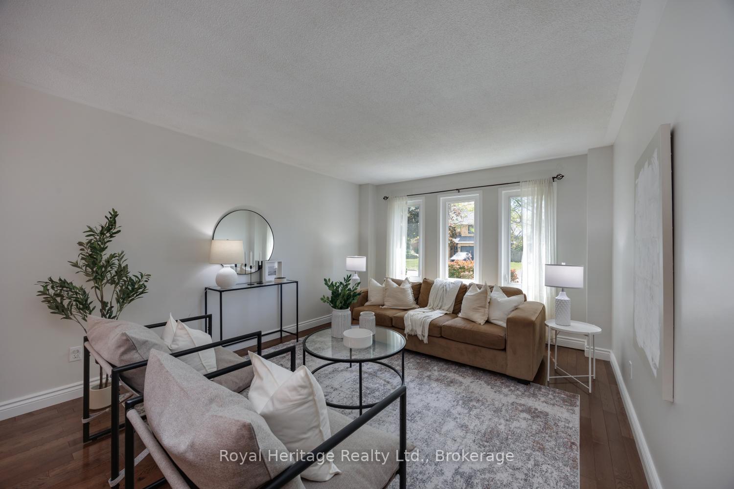 Photo 11 of 16 Donald Wilson Street, Whitby, Rolling Acres — HOMEH