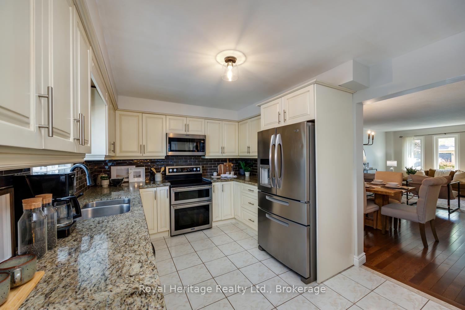 Photo 16 of 16 Donald Wilson Street, Whitby, Rolling Acres — HOMEH