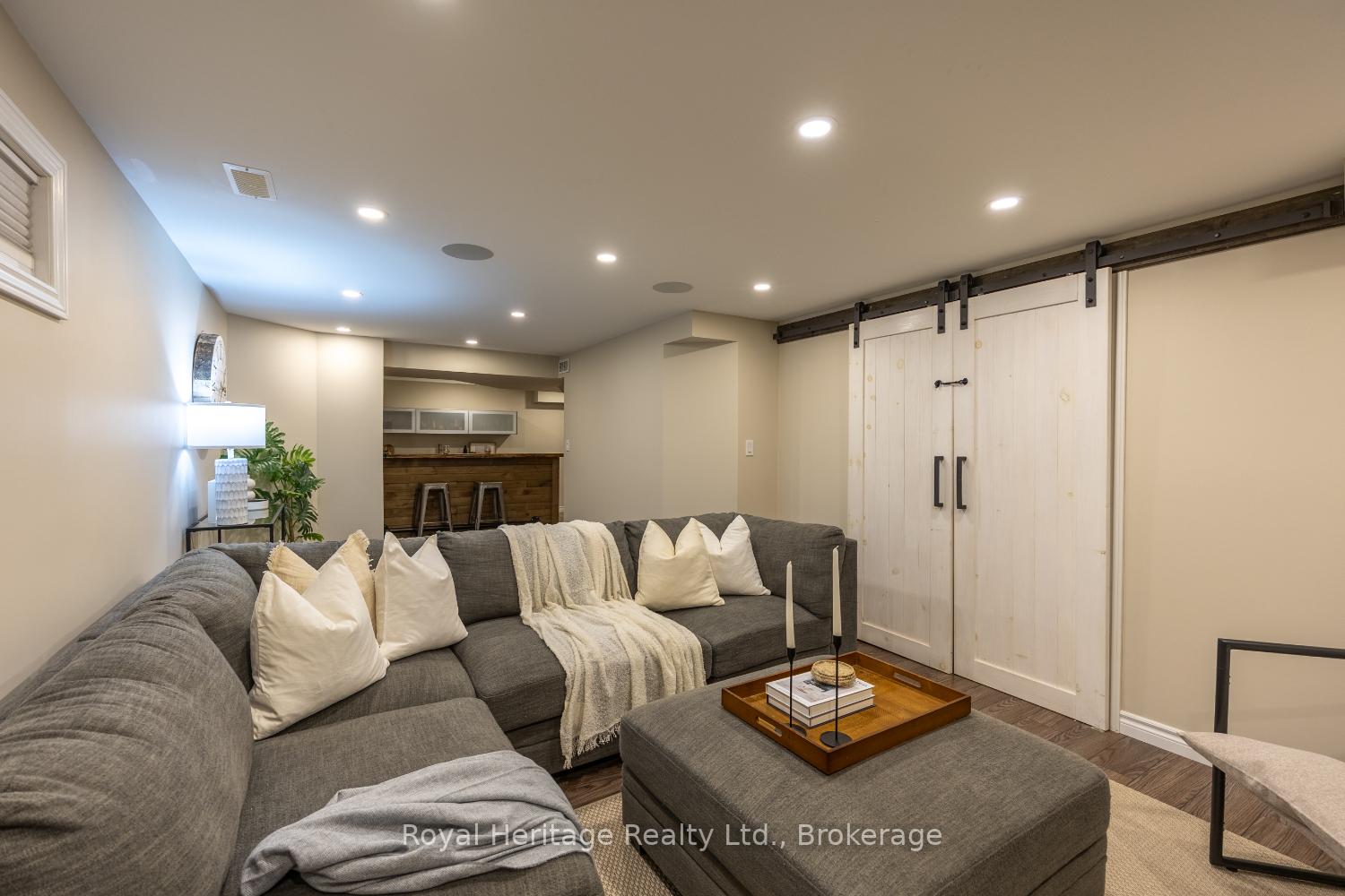 Photo 43 of 16 Donald Wilson Street, Whitby, Rolling Acres — HOMEH