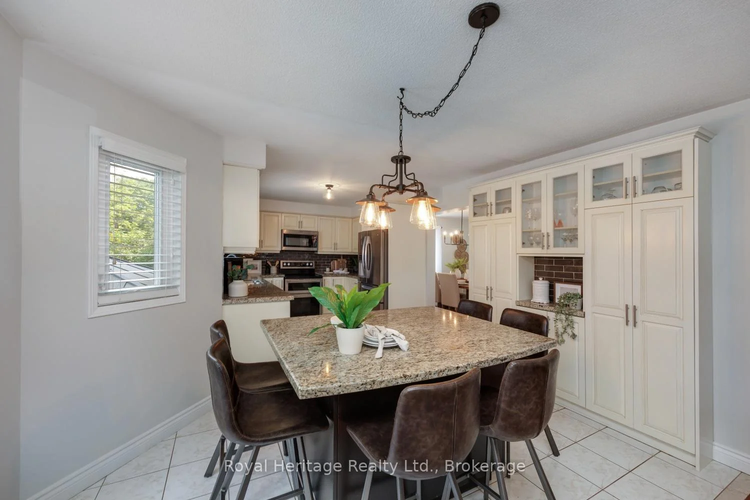 Photo 19 of 16 Donald Wilson Street, Whitby, Rolling Acres — HOMEH
