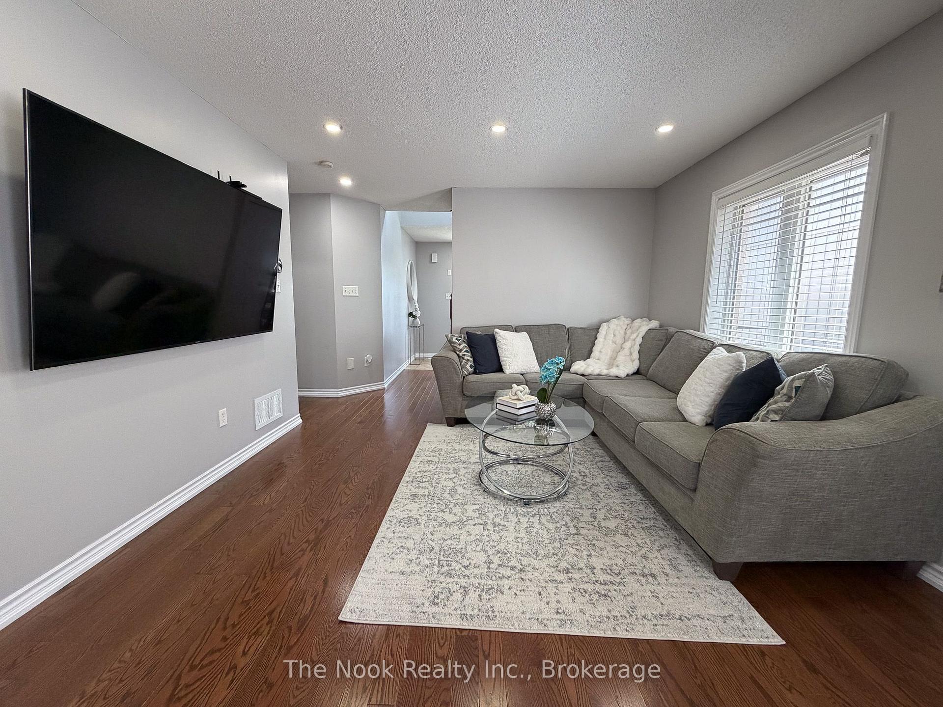 Photo 9 of 10 Broome Avenue, Clarington, Courtice — HOMEH