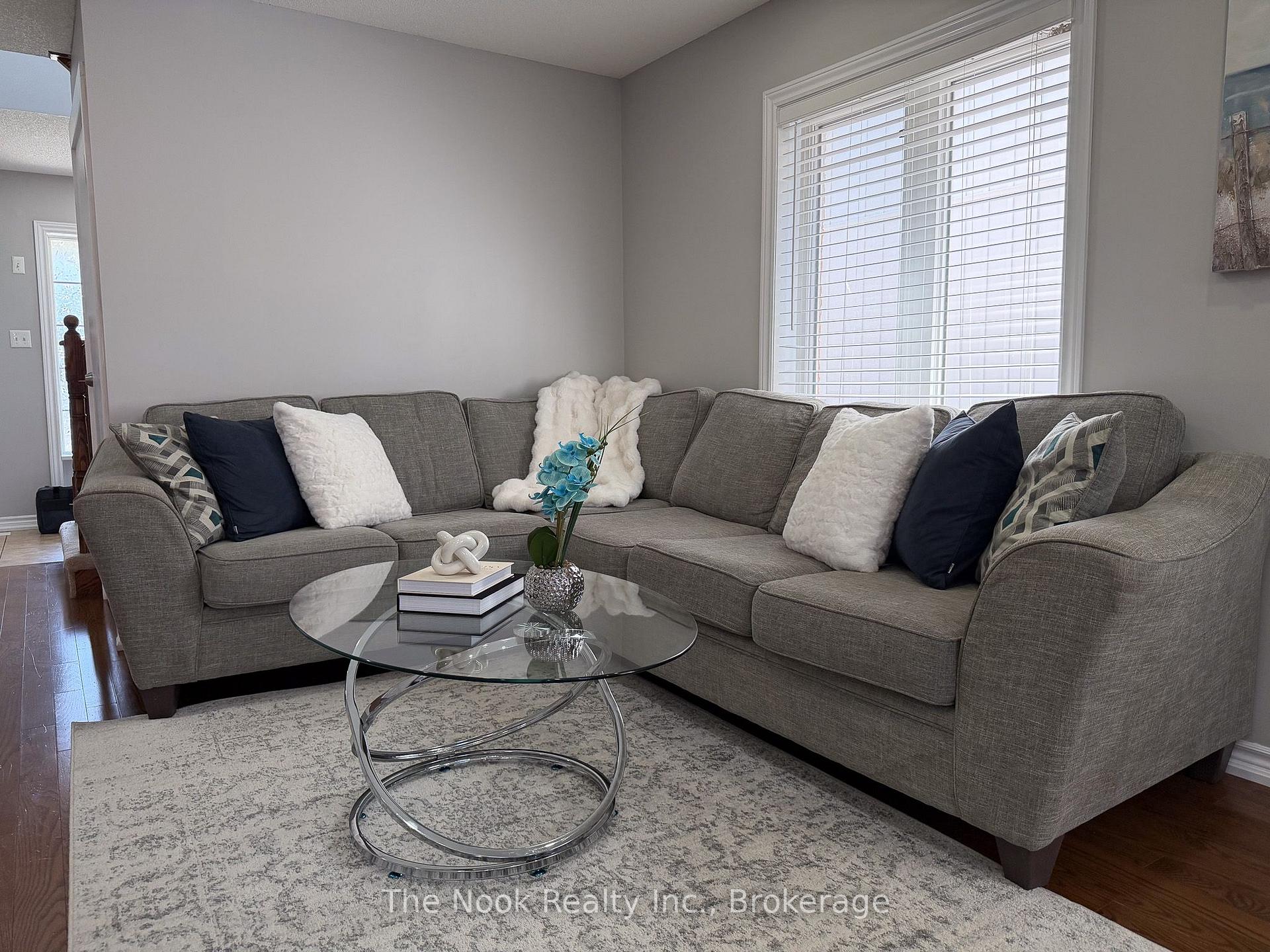 Photo 10 of 10 Broome Avenue, Clarington, Courtice — HOMEH