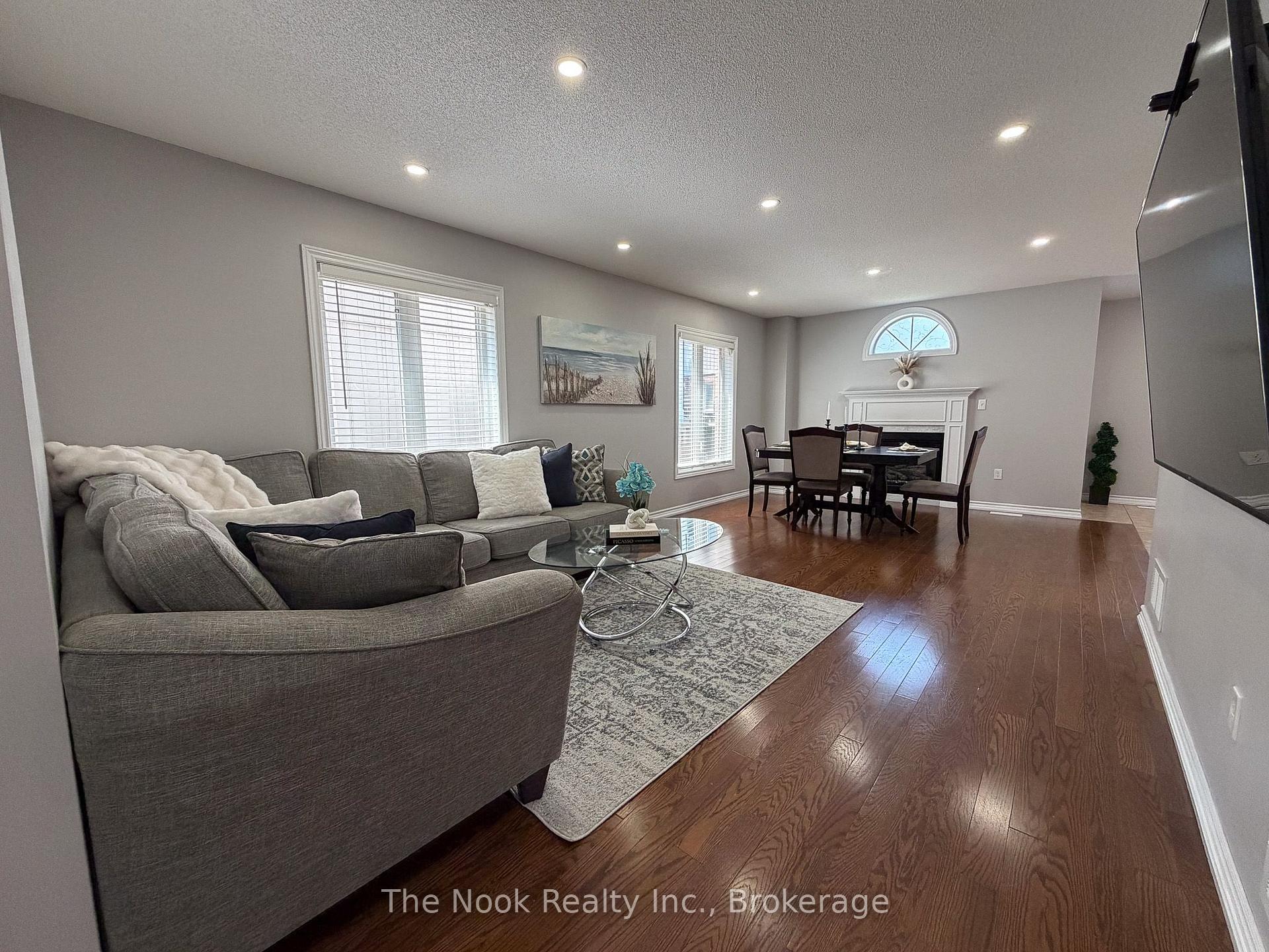 Photo 13 of 10 Broome Avenue, Clarington, Courtice — HOMEH