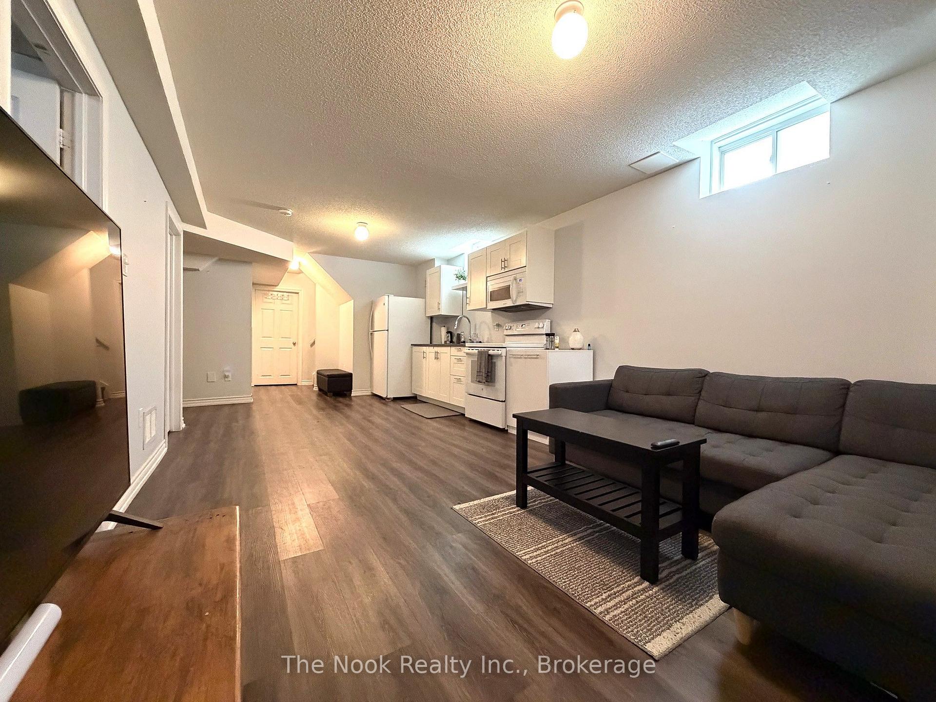 Photo 44 of 10 Broome Avenue, Clarington, Courtice — HOMEH