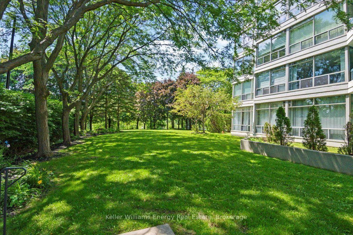 Photo 4 of Unit 312, 4727 Sheppard Avenue E, Scarborough, Agincourt South-Malvern West — HOMEH